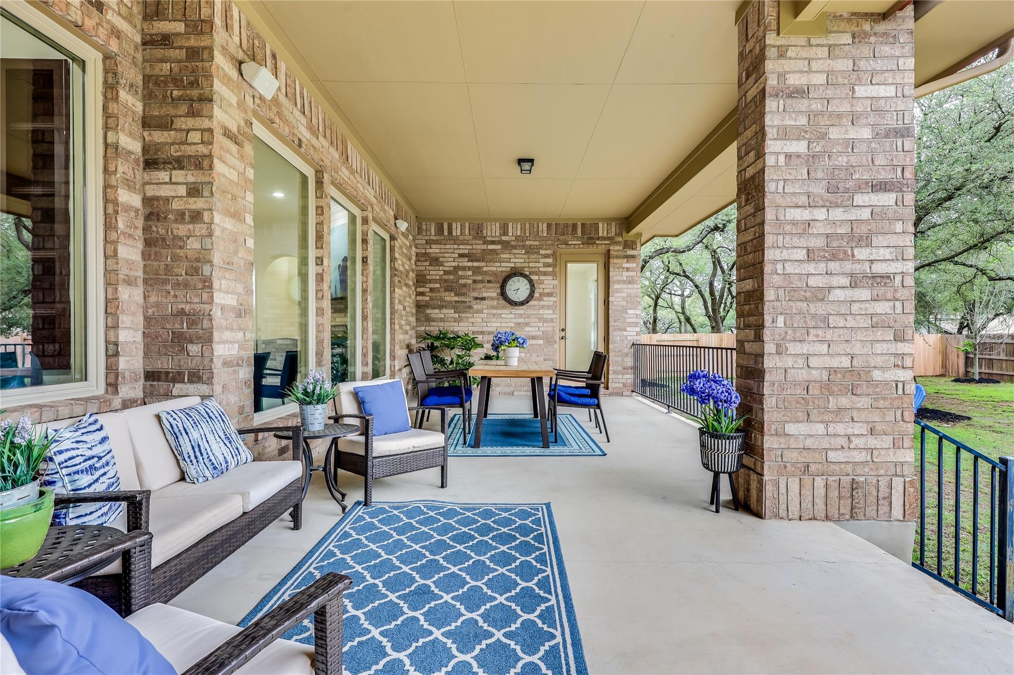 147 Bradshaw Dr, Austin, TX 78737
