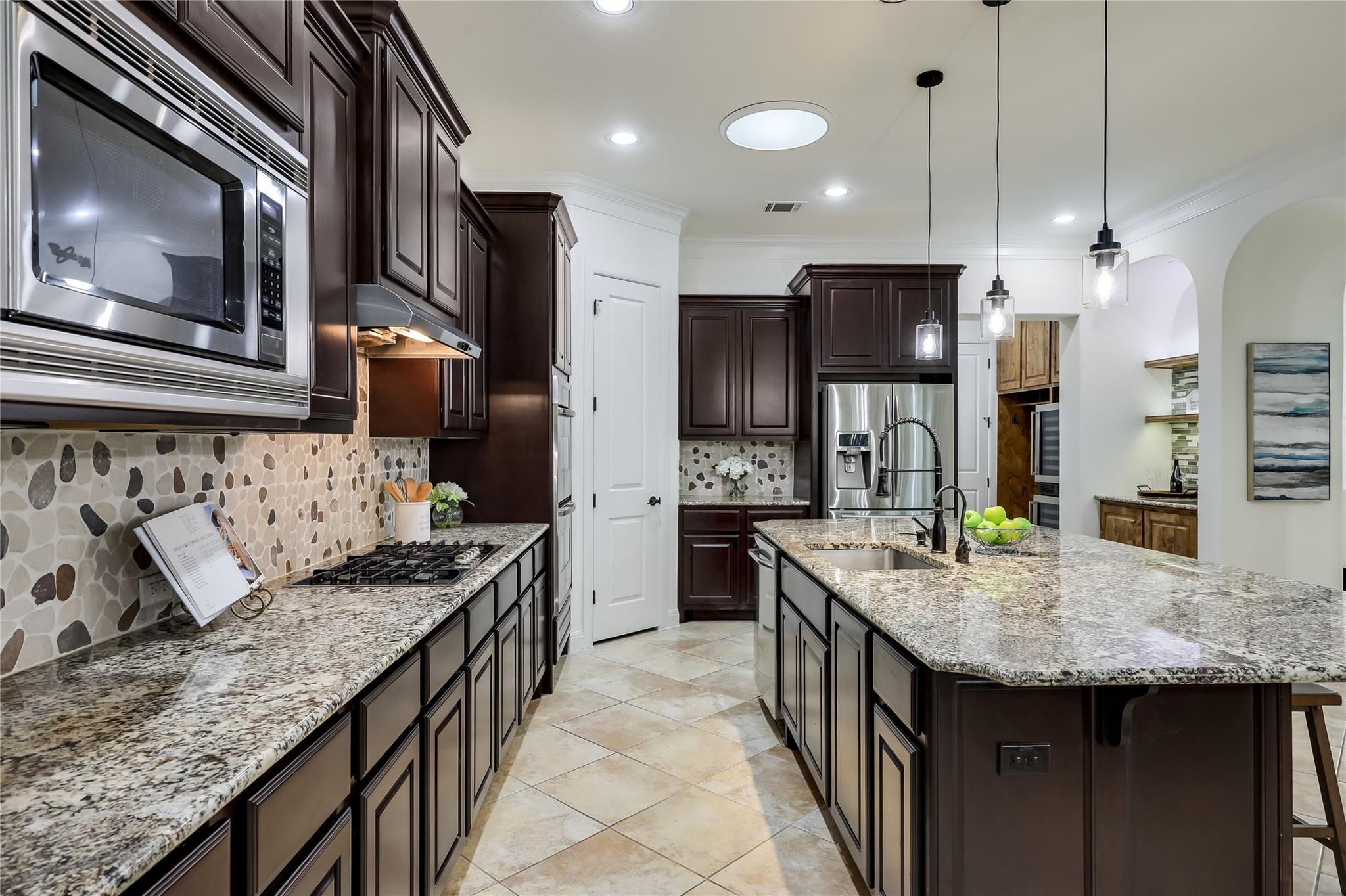 147 Bradshaw Dr, Austin, TX 78737