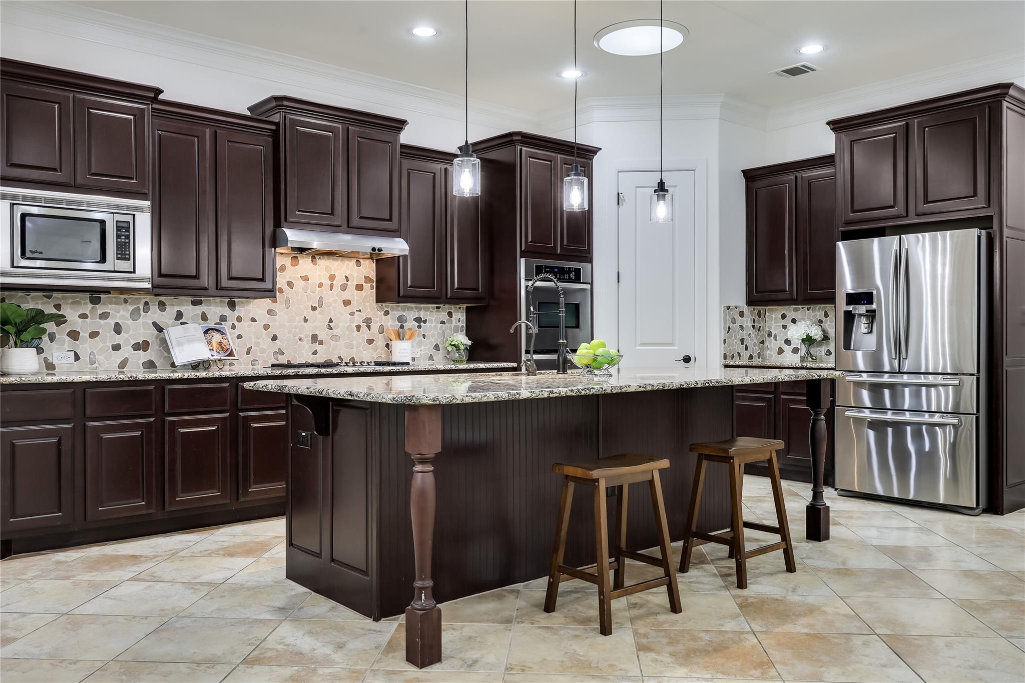 147 Bradshaw Dr, Austin, TX 78737