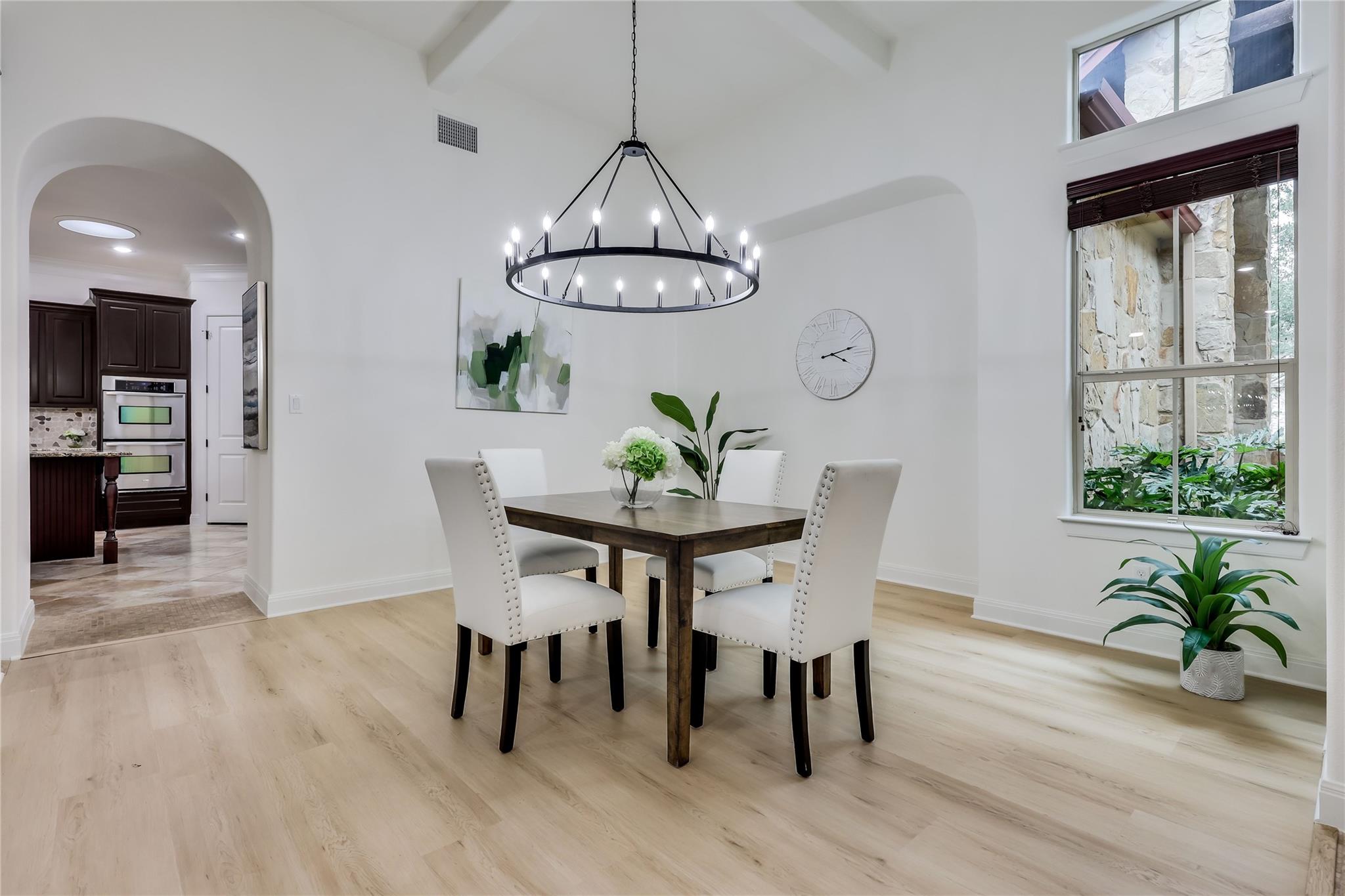 147 Bradshaw Dr, Austin, TX 78737