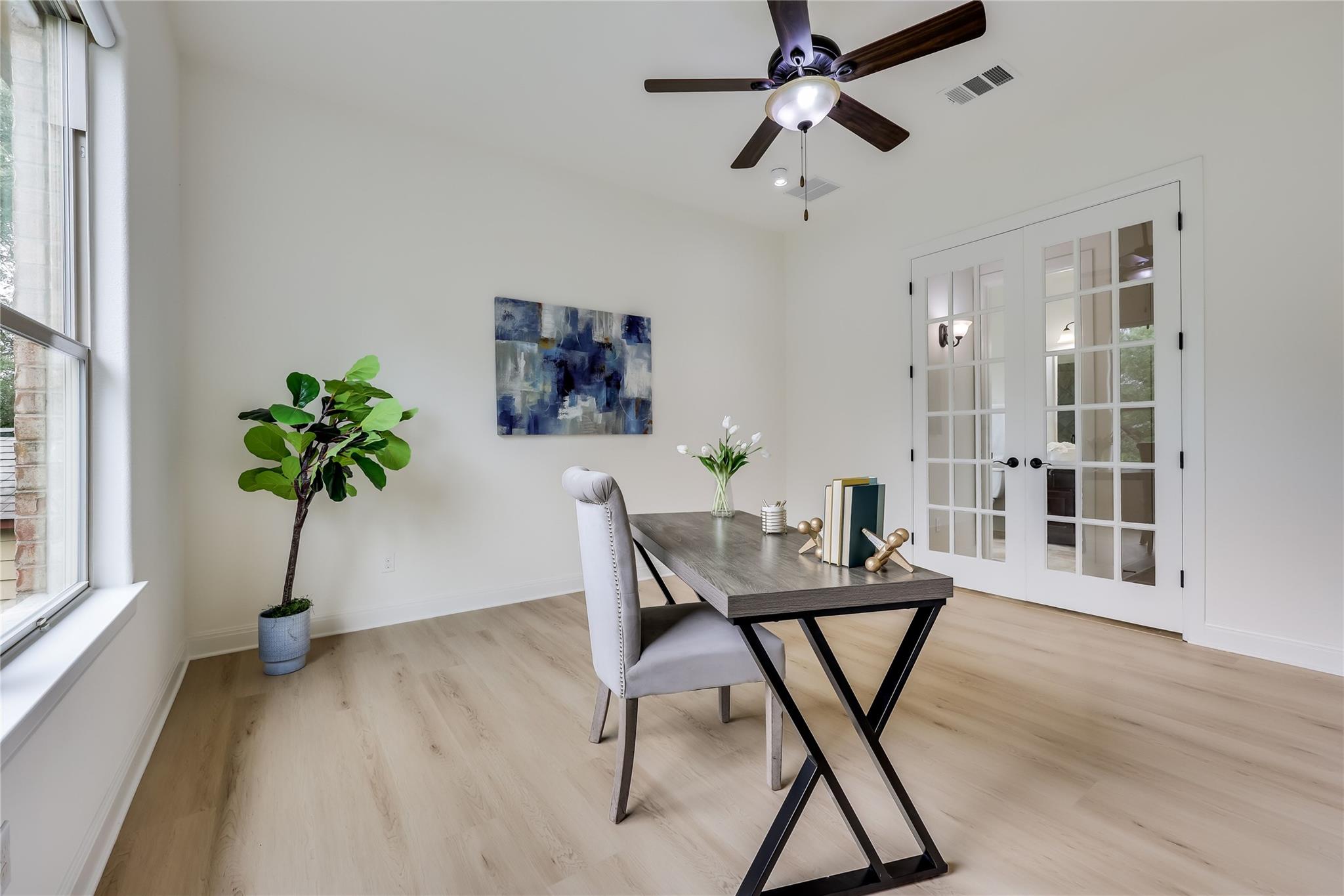 147 Bradshaw Dr, Austin, TX 78737