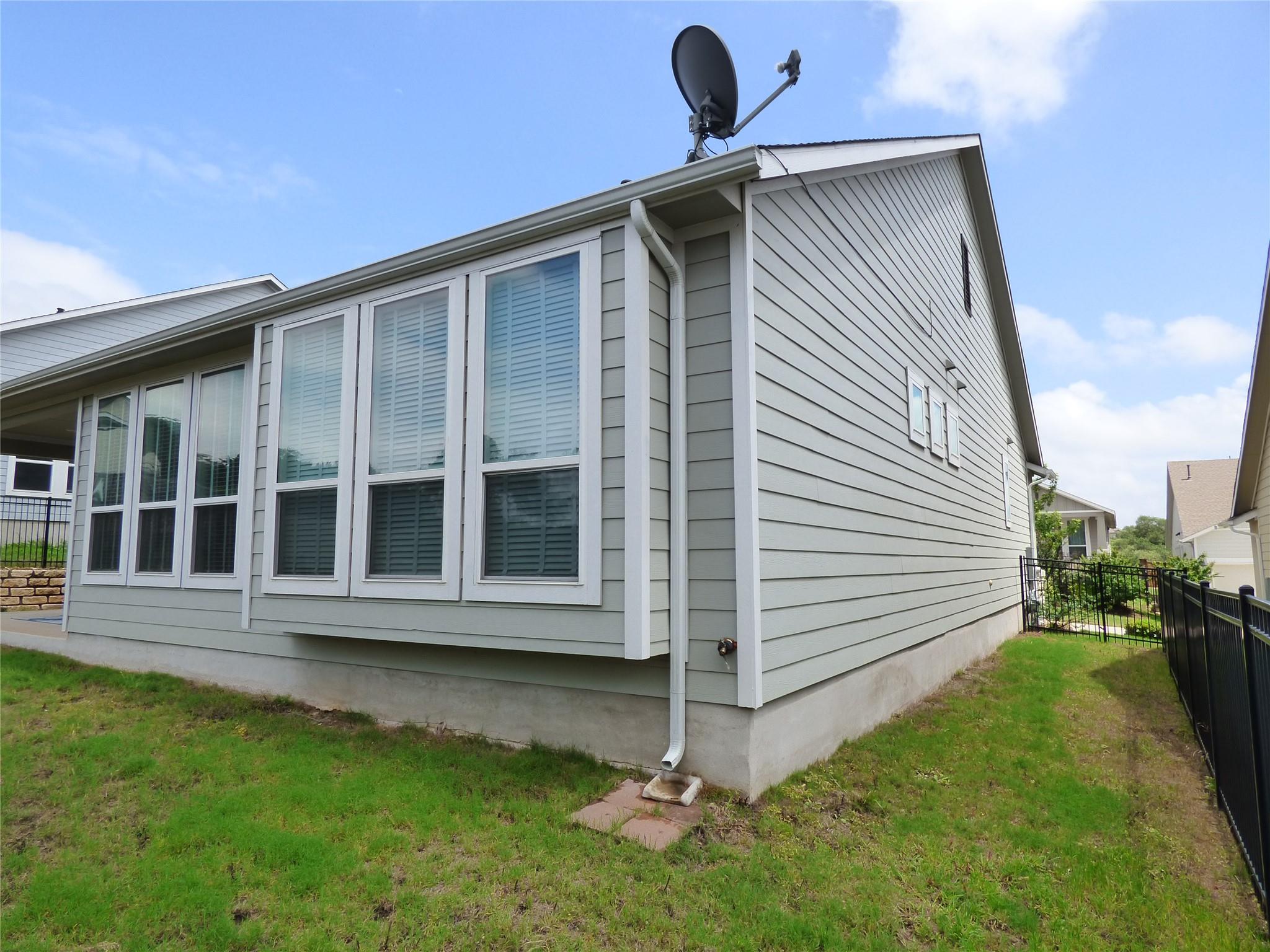 105 Corbin Ave, Georgetown, TX 78628