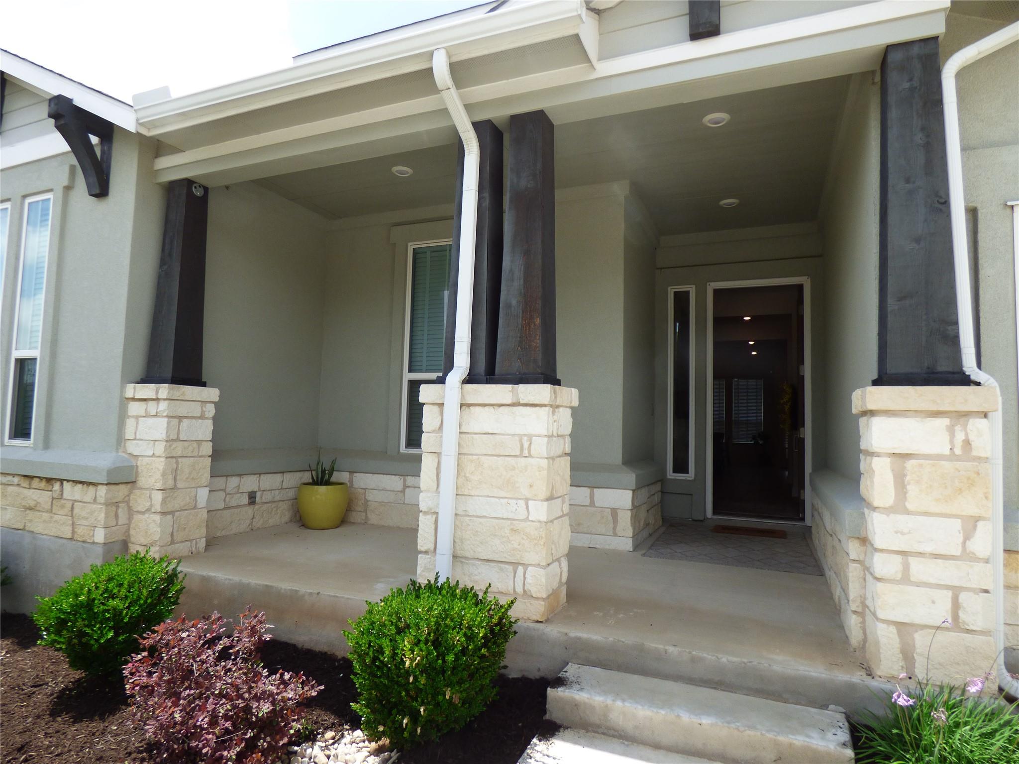 105 Corbin Ave, Georgetown, TX 78628