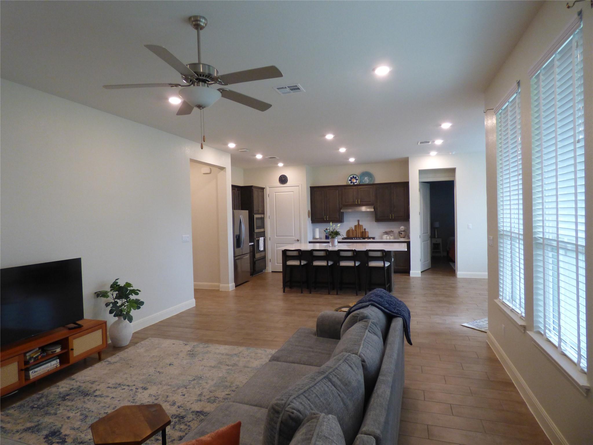 105 Corbin Ave, Georgetown, TX 78628