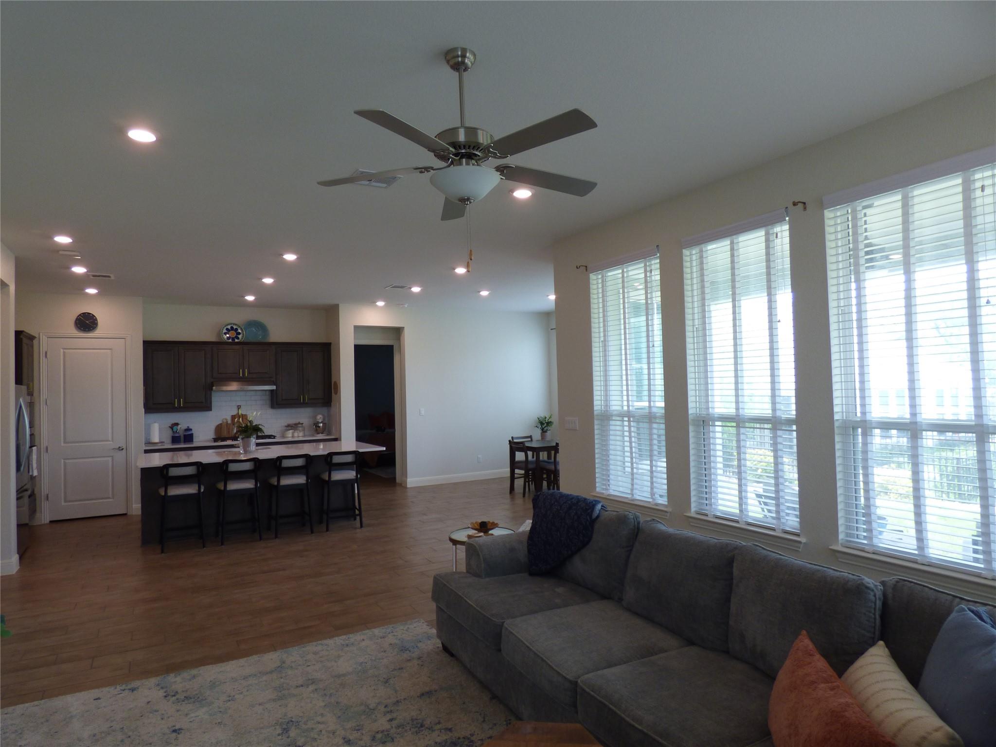 105 Corbin Ave, Georgetown, TX 78628