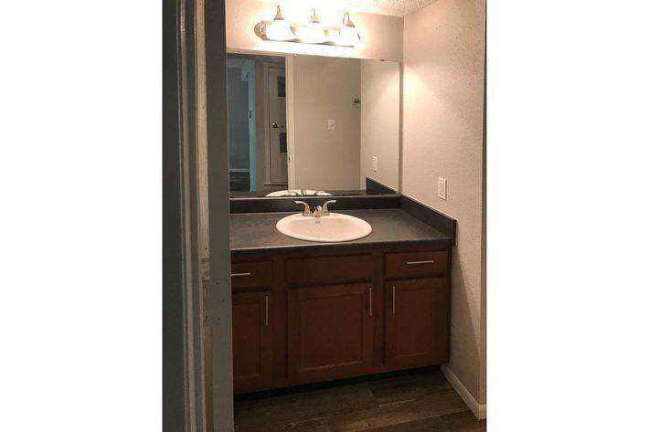 7201 Wood Hollow Dr # 147, Austin, TX 78731