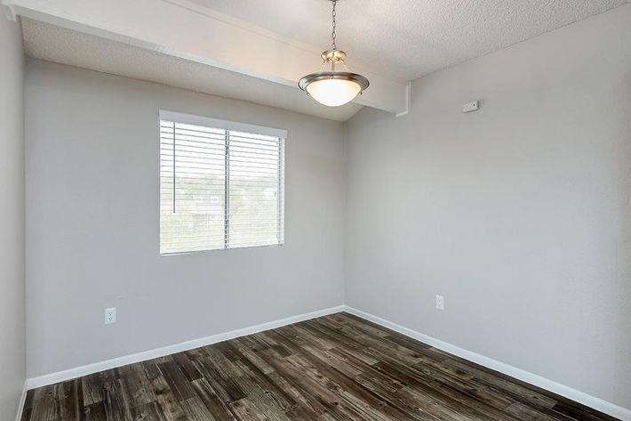 7201 Wood Hollow Dr # 147, Austin, TX 78731