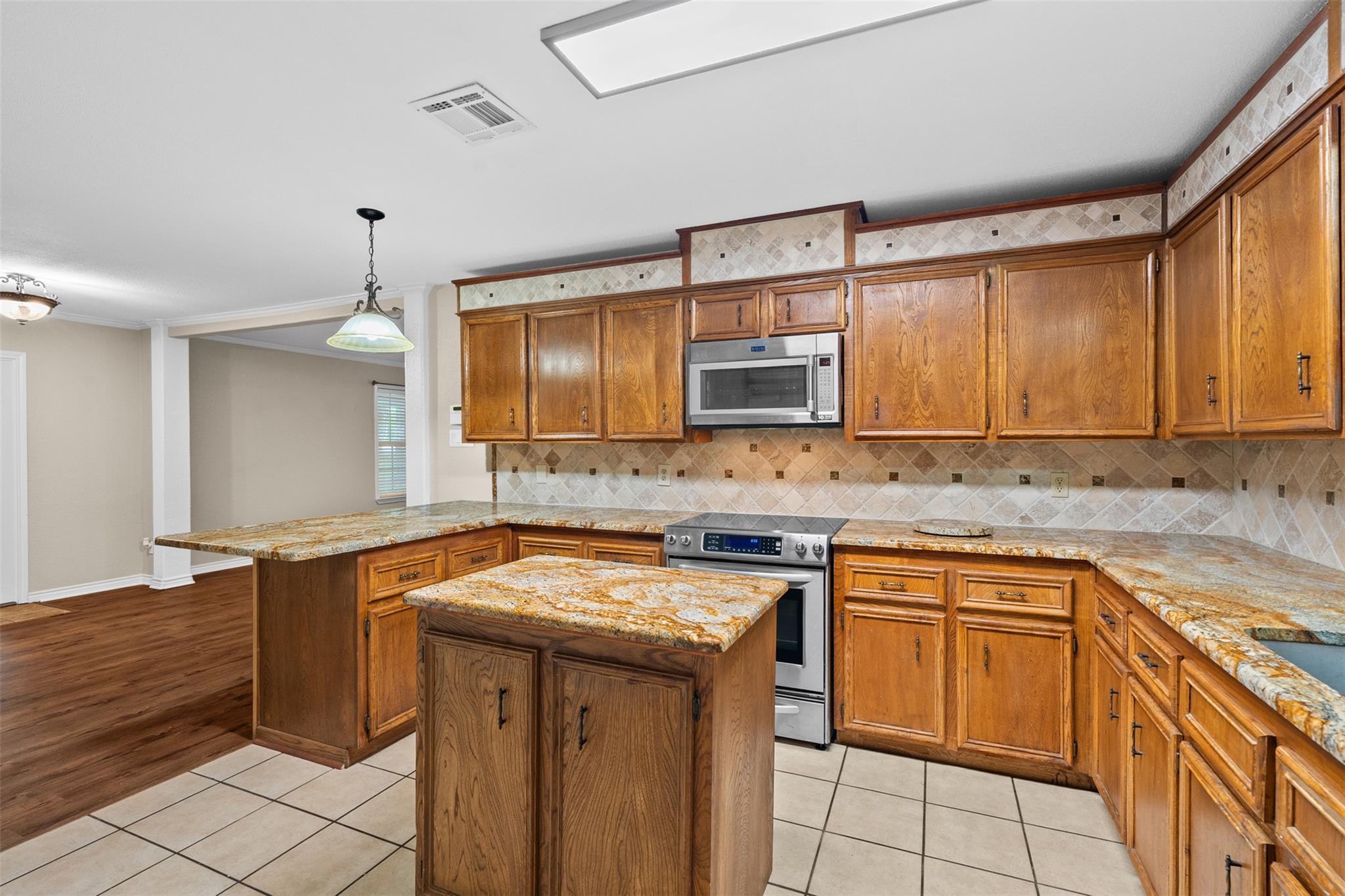 3525 Centennial Dr, Belton, TX 76513