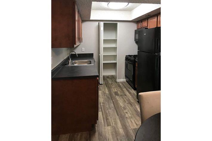 7201 Wood Hollow Dr # 322, Austin, TX 78731