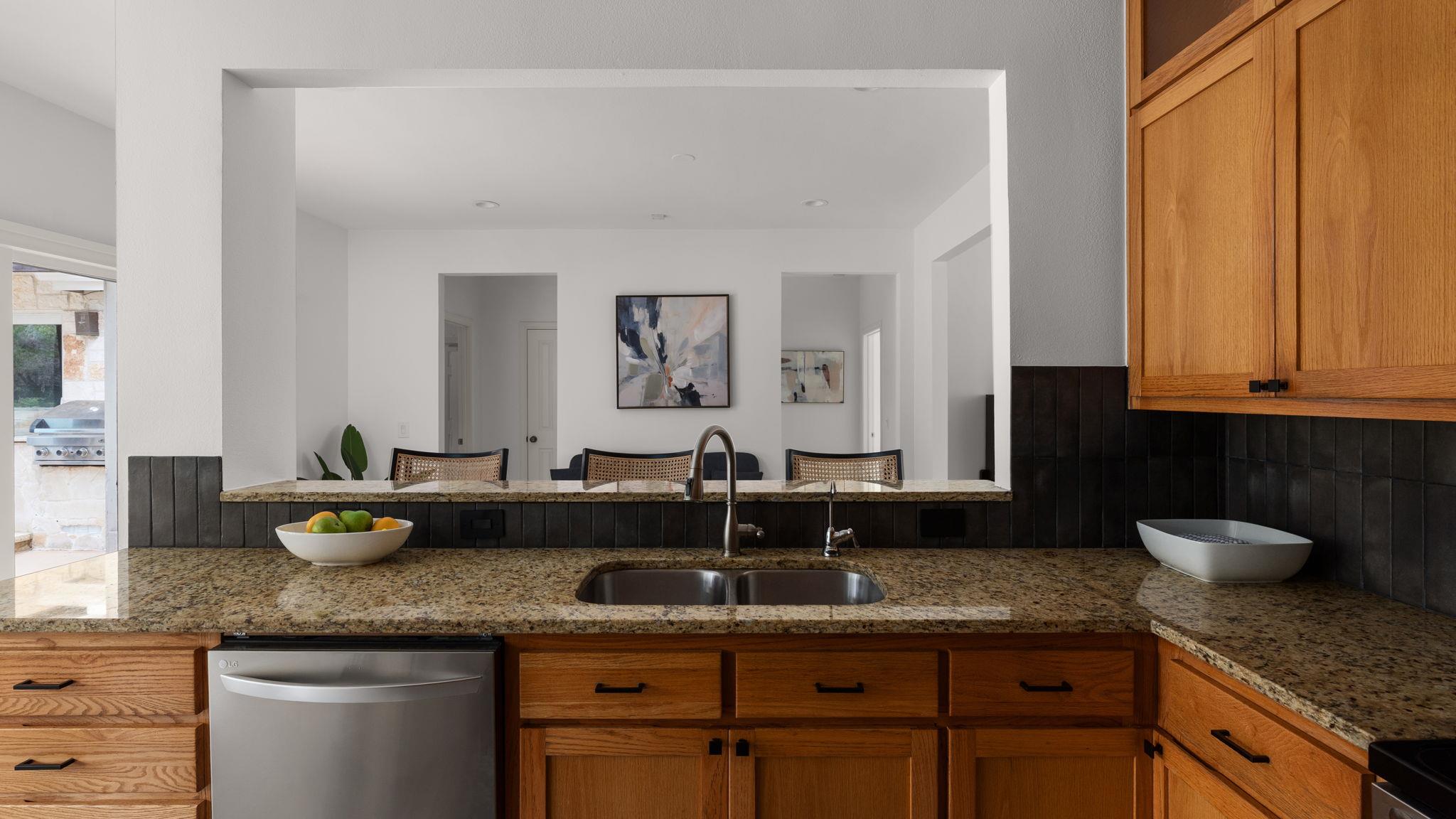 11008 West Cave Blvd, Dripping Springs, TX 78620