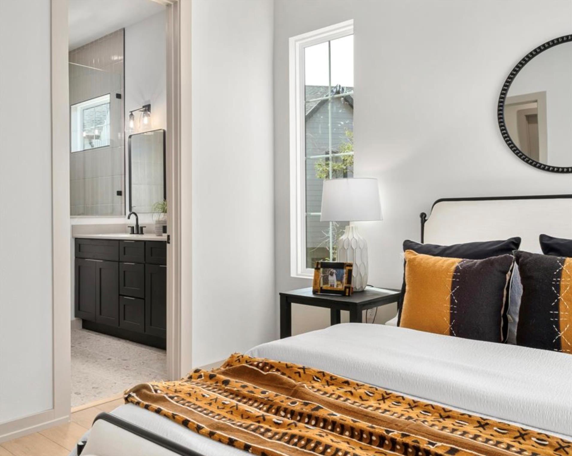 1736 Bunche Rd # B3, Austin, TX 78721