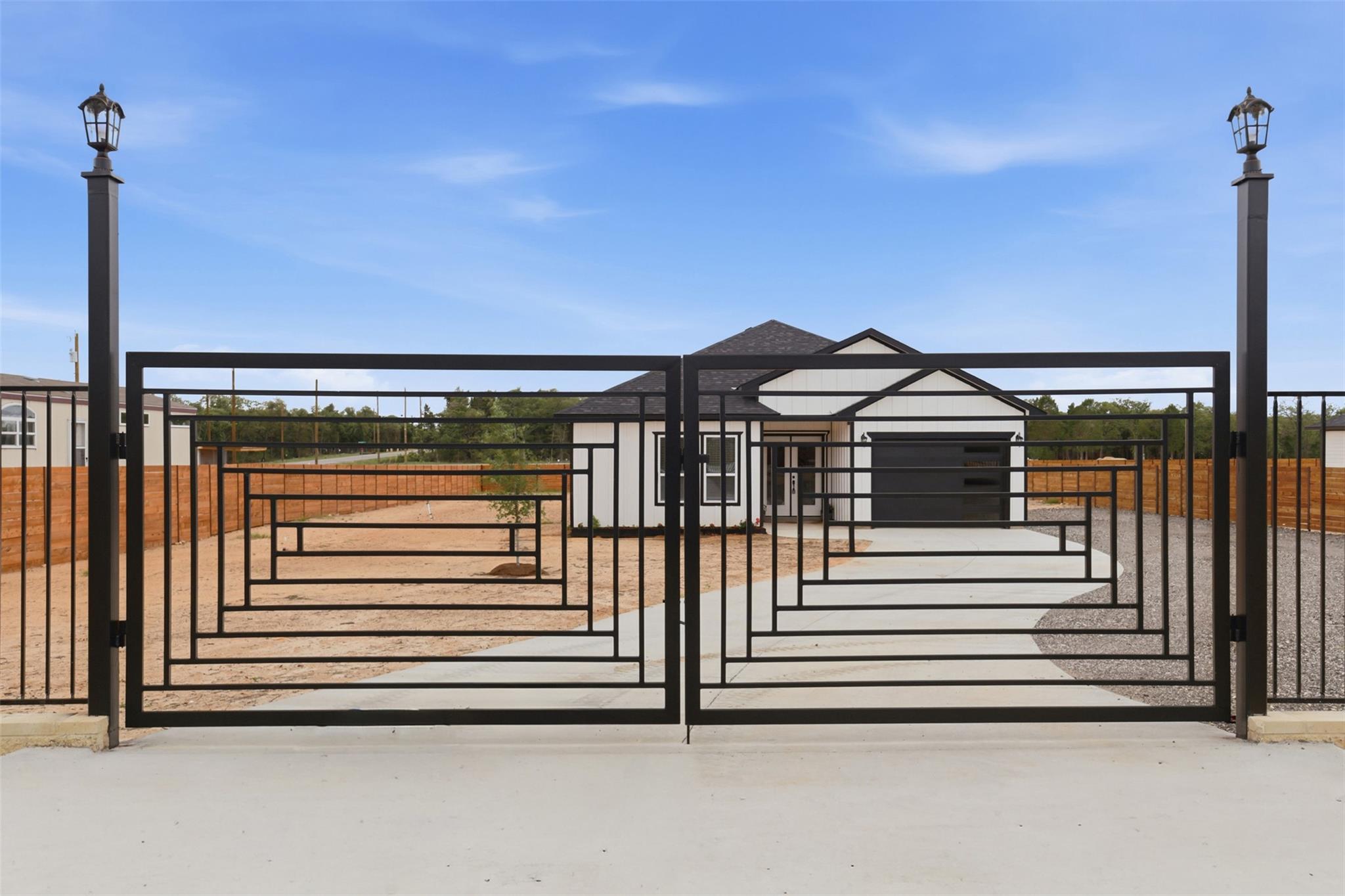 113 Los Robles Rd, Elgin, TX 78621