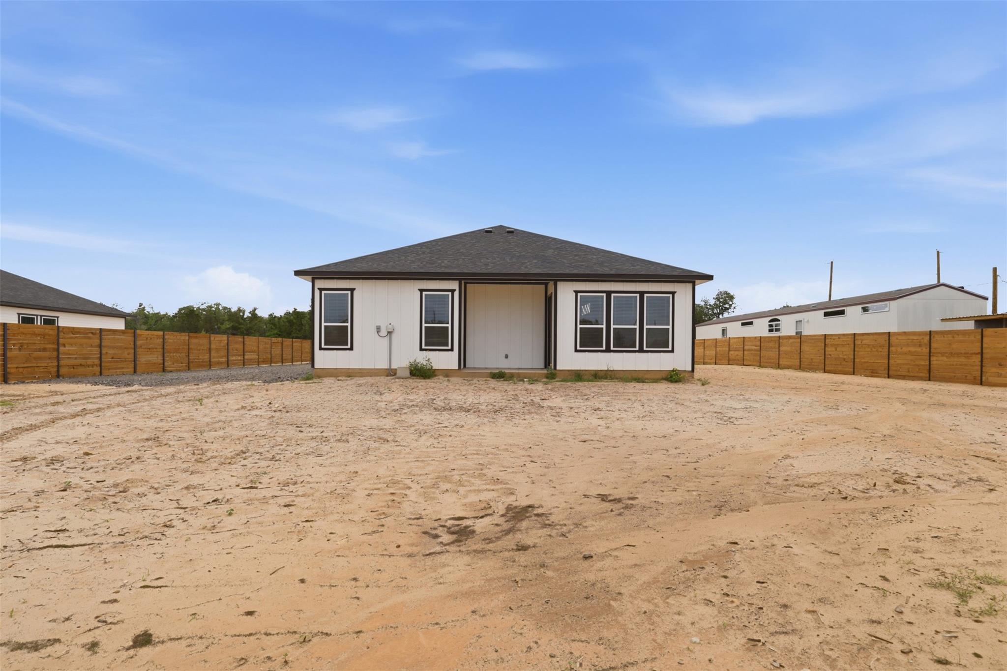 113 Los Robles Rd, Elgin, TX 78621