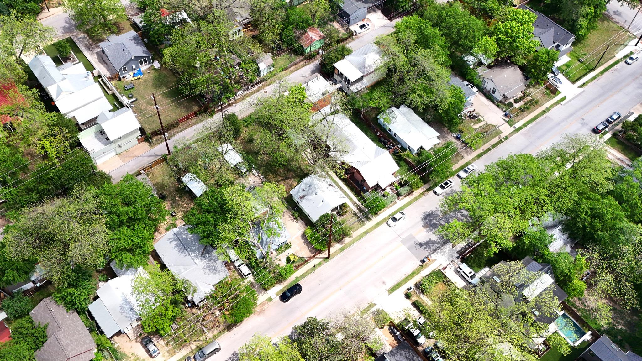1710 Holly St, Austin, TX 78702