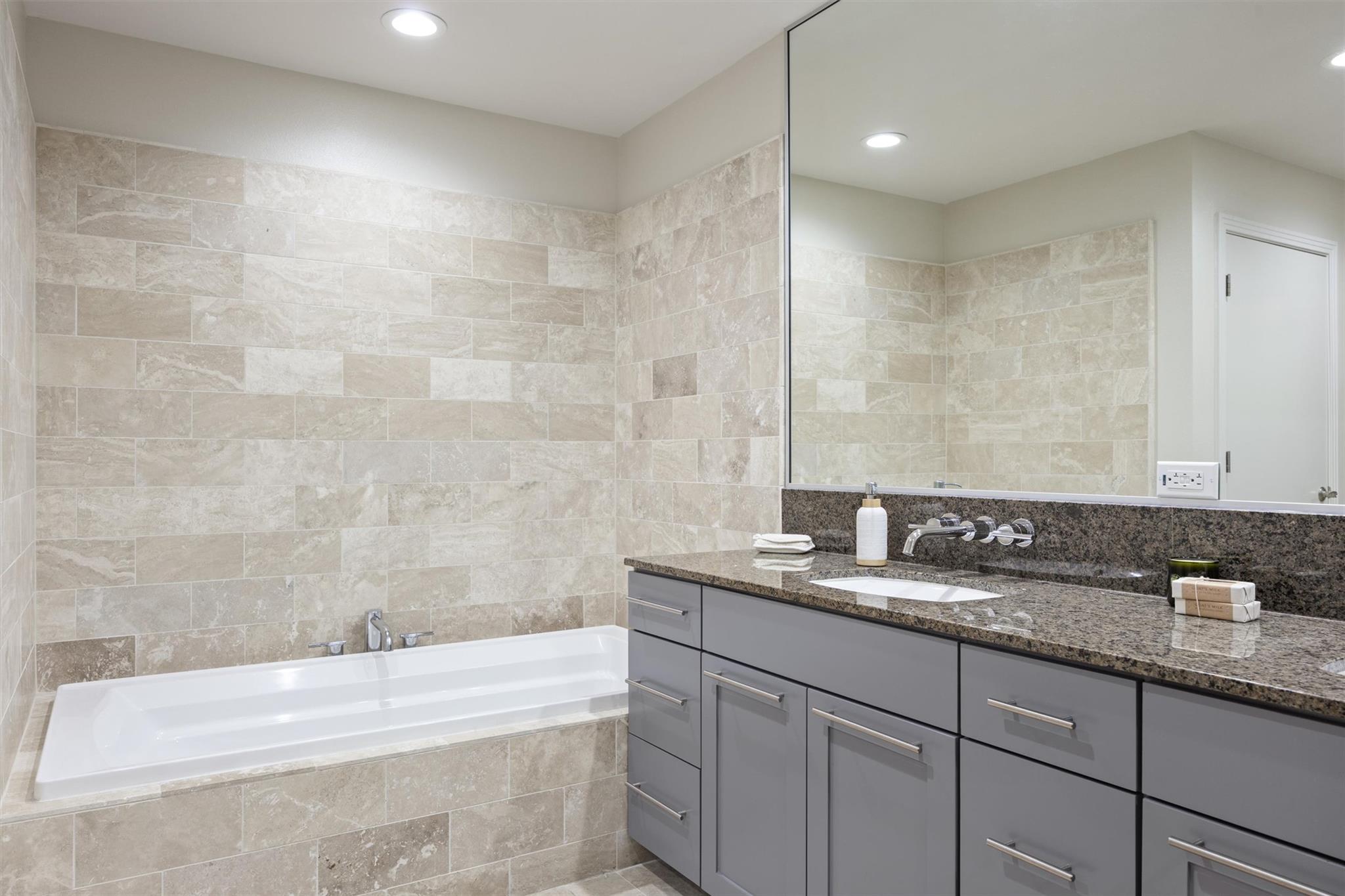 1600 Barton Springs Rd # 4205, Austin, TX 78704