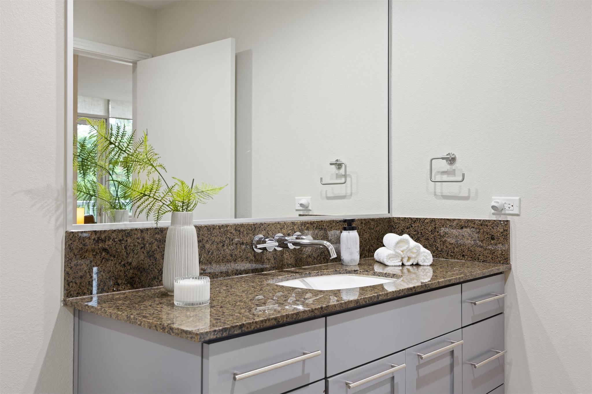 1600 Barton Springs Rd # 4205, Austin, TX 78704