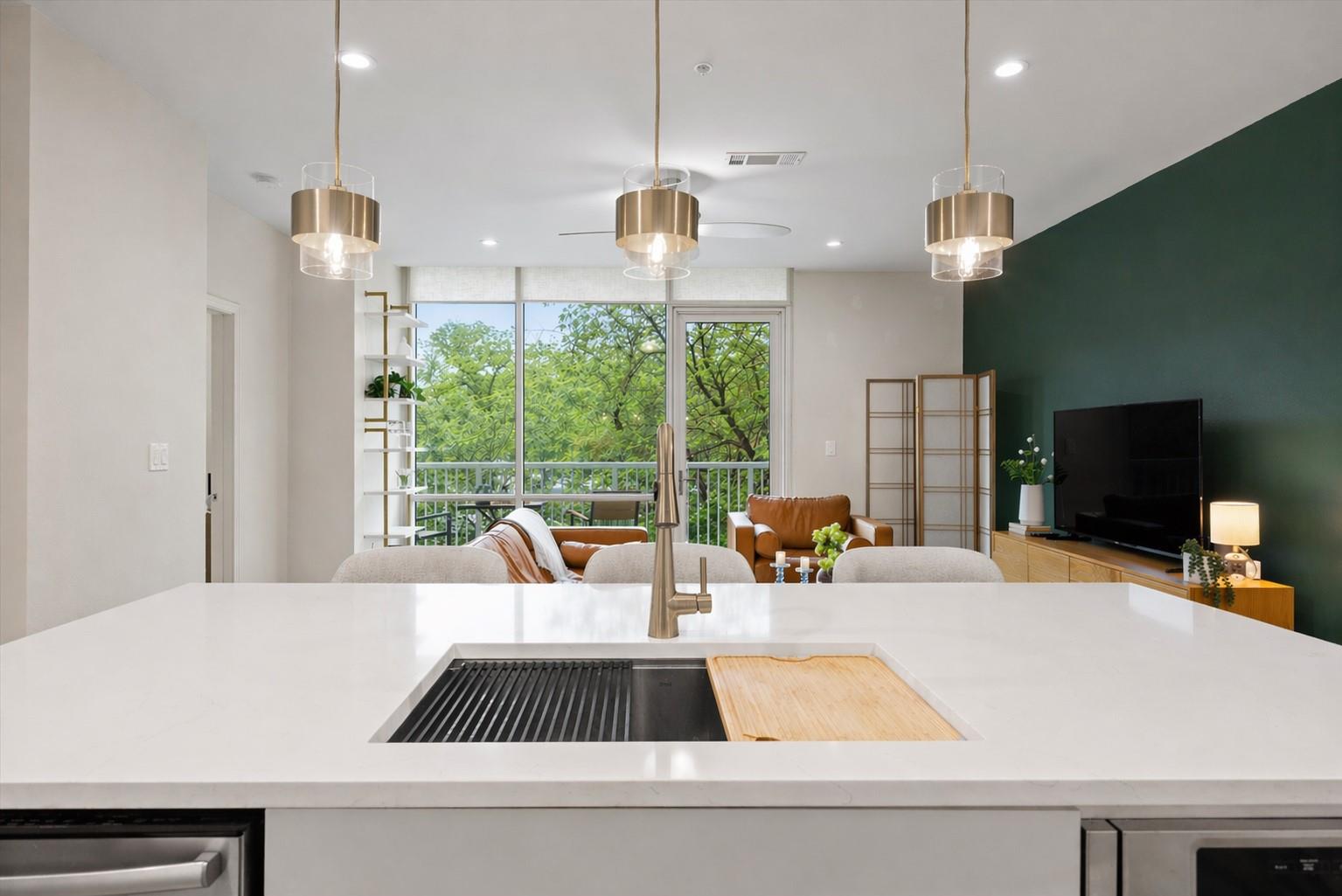 1600 Barton Springs Rd # 4205, Austin, TX 78704