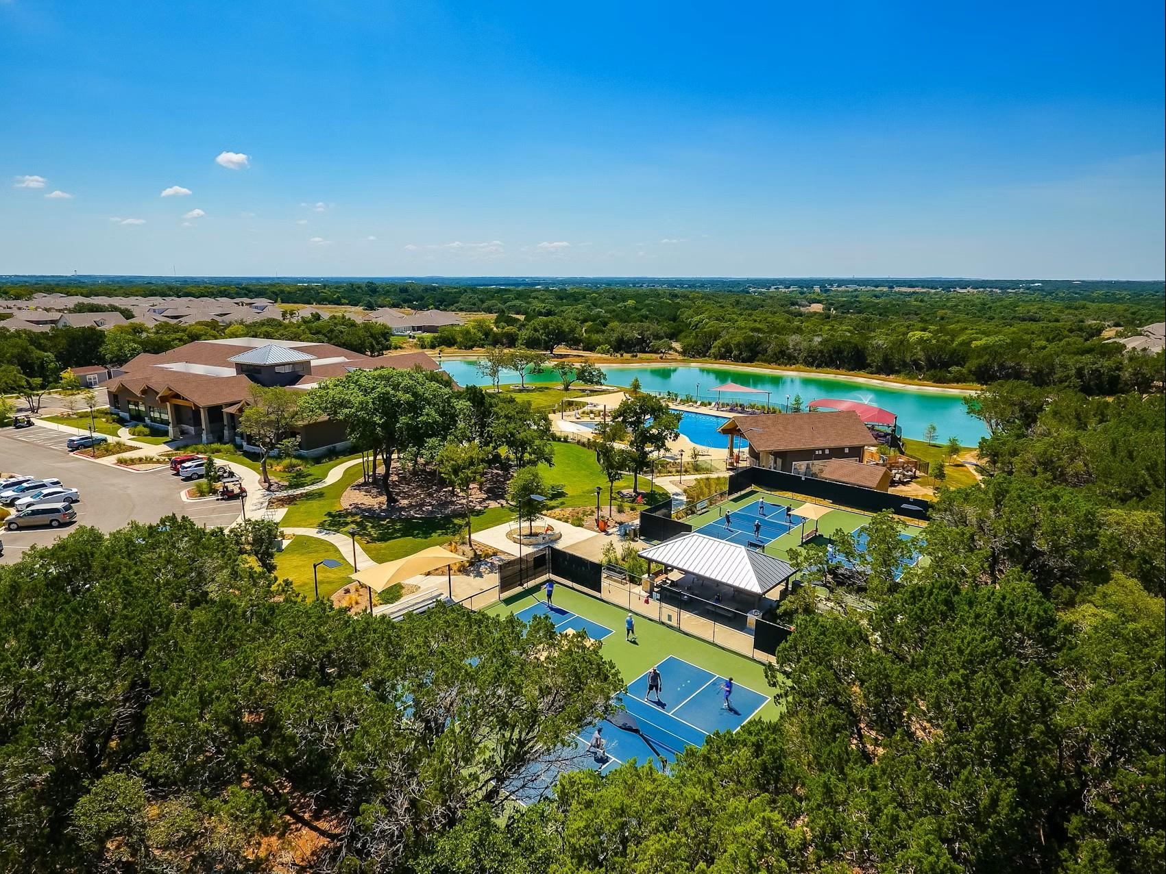 704 Archer Ln, Georgetown, TX 78633