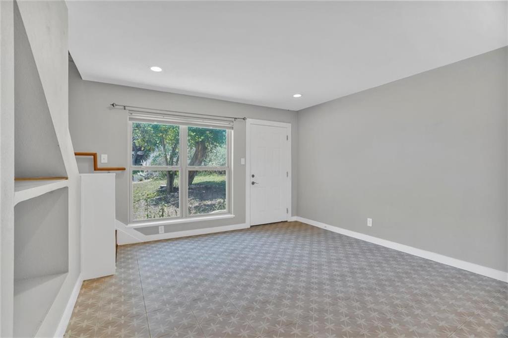 2000 Lightsey Rd # 1, Austin, TX 78704