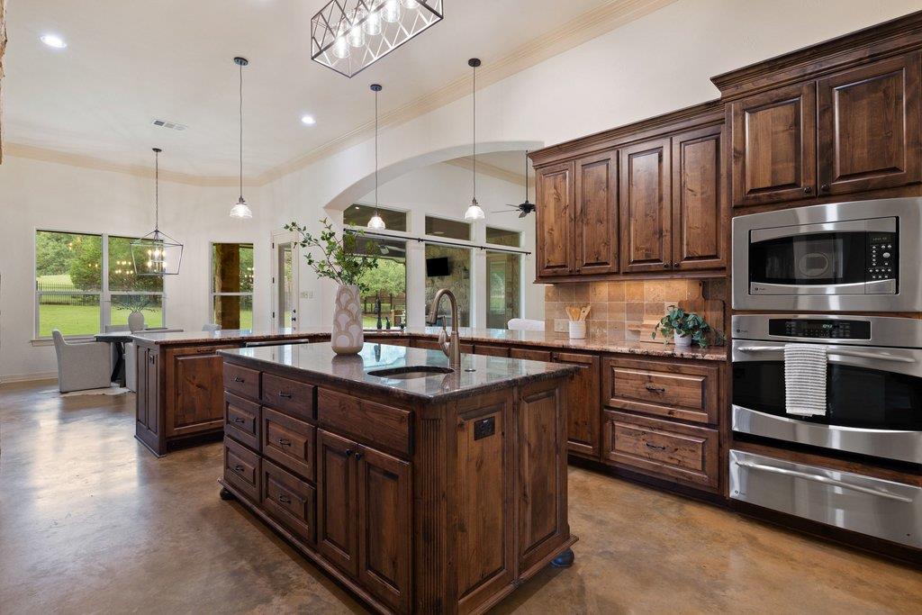 100 Portafino Ln, Georgetown, TX 78633