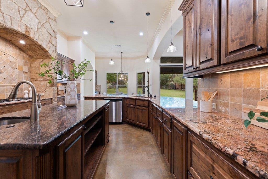 100 Portafino Ln, Georgetown, TX 78633