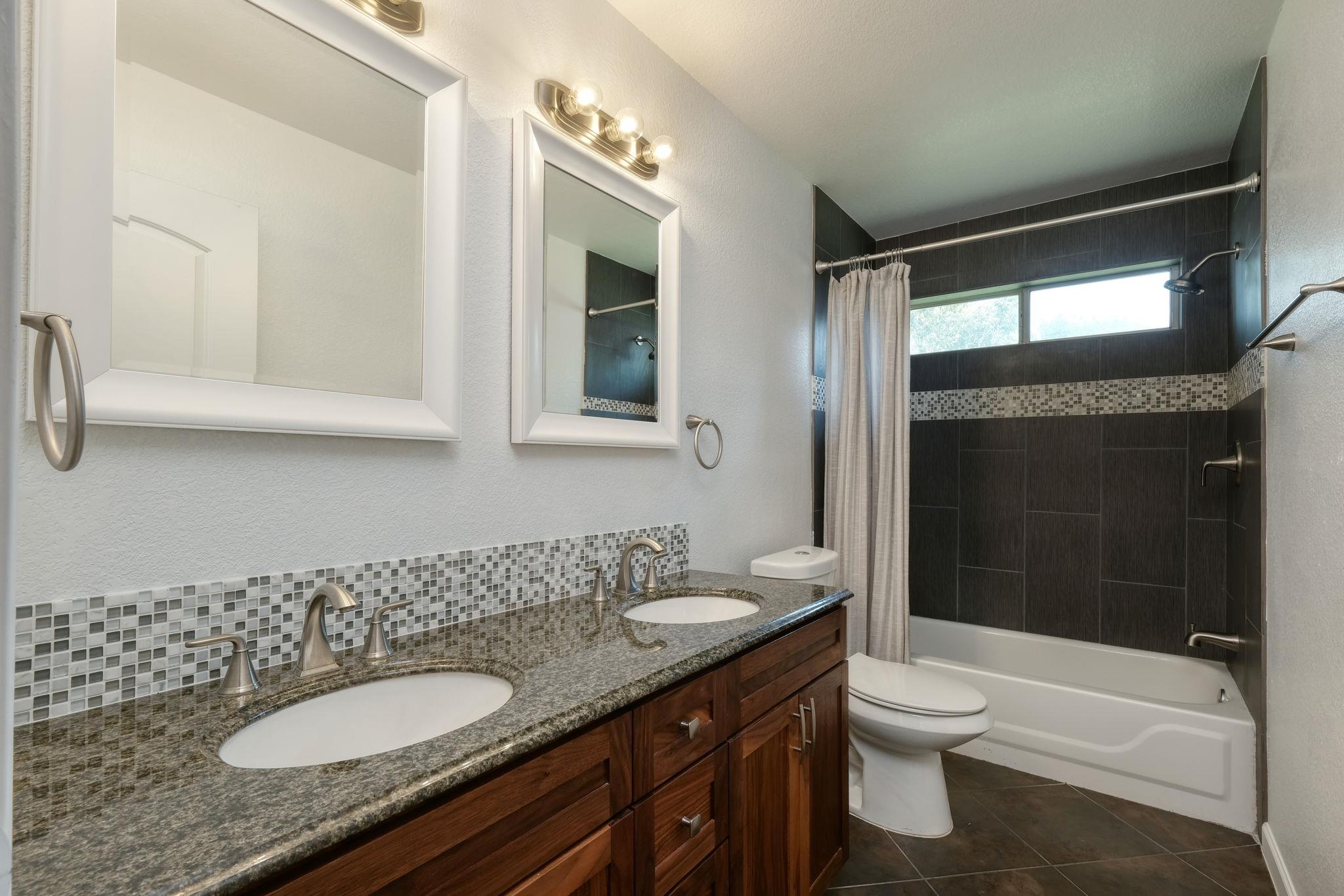 5208 Walnut Grove Ct, Austin, TX 78744