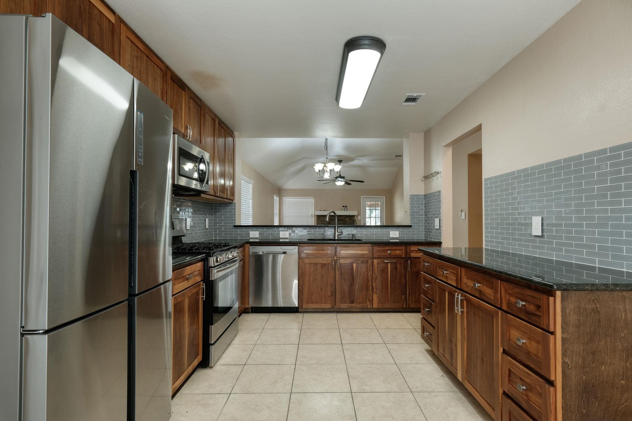 5208 Walnut Grove Ct, Austin, TX 78744