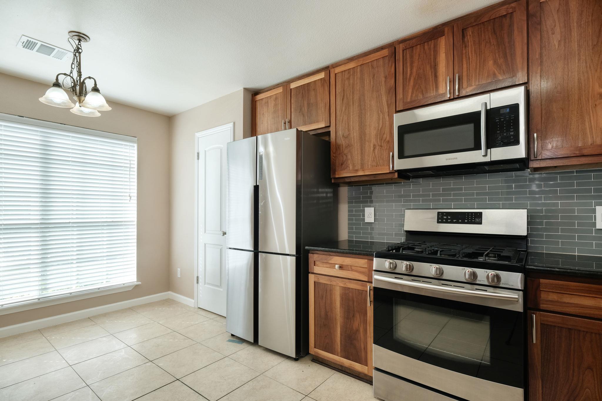5208 Walnut Grove Ct, Austin, TX 78744