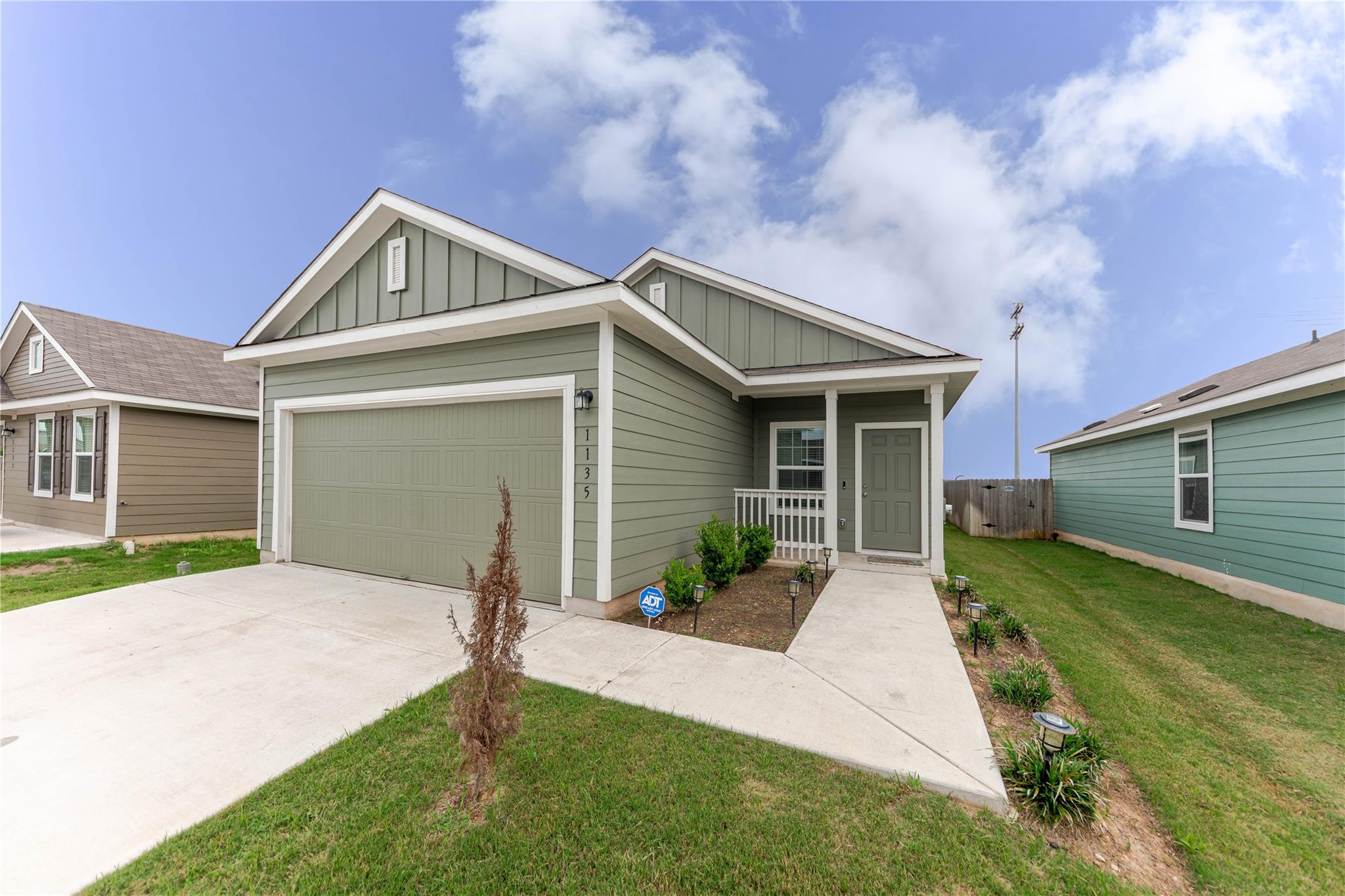 1135 Catfish Ln, Bastrop, TX 78602