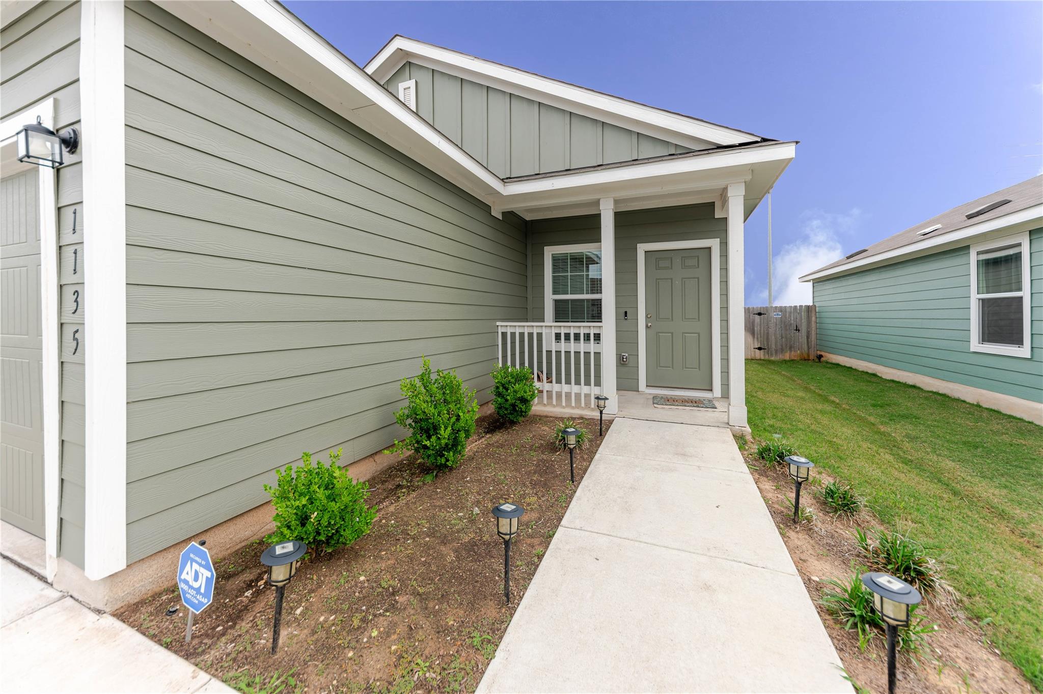 1135 Catfish Ln, Bastrop, TX 78602