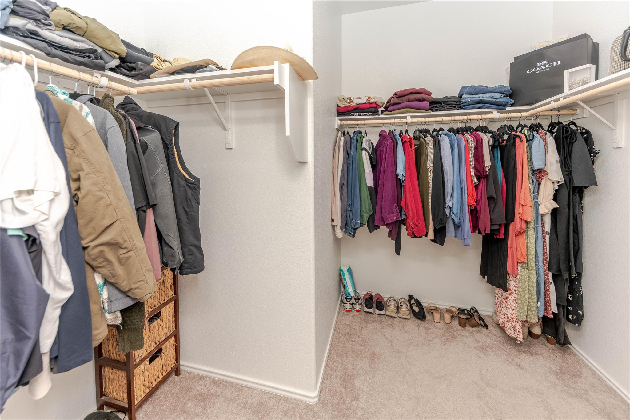 1135 Catfish Ln, Bastrop, TX 78602