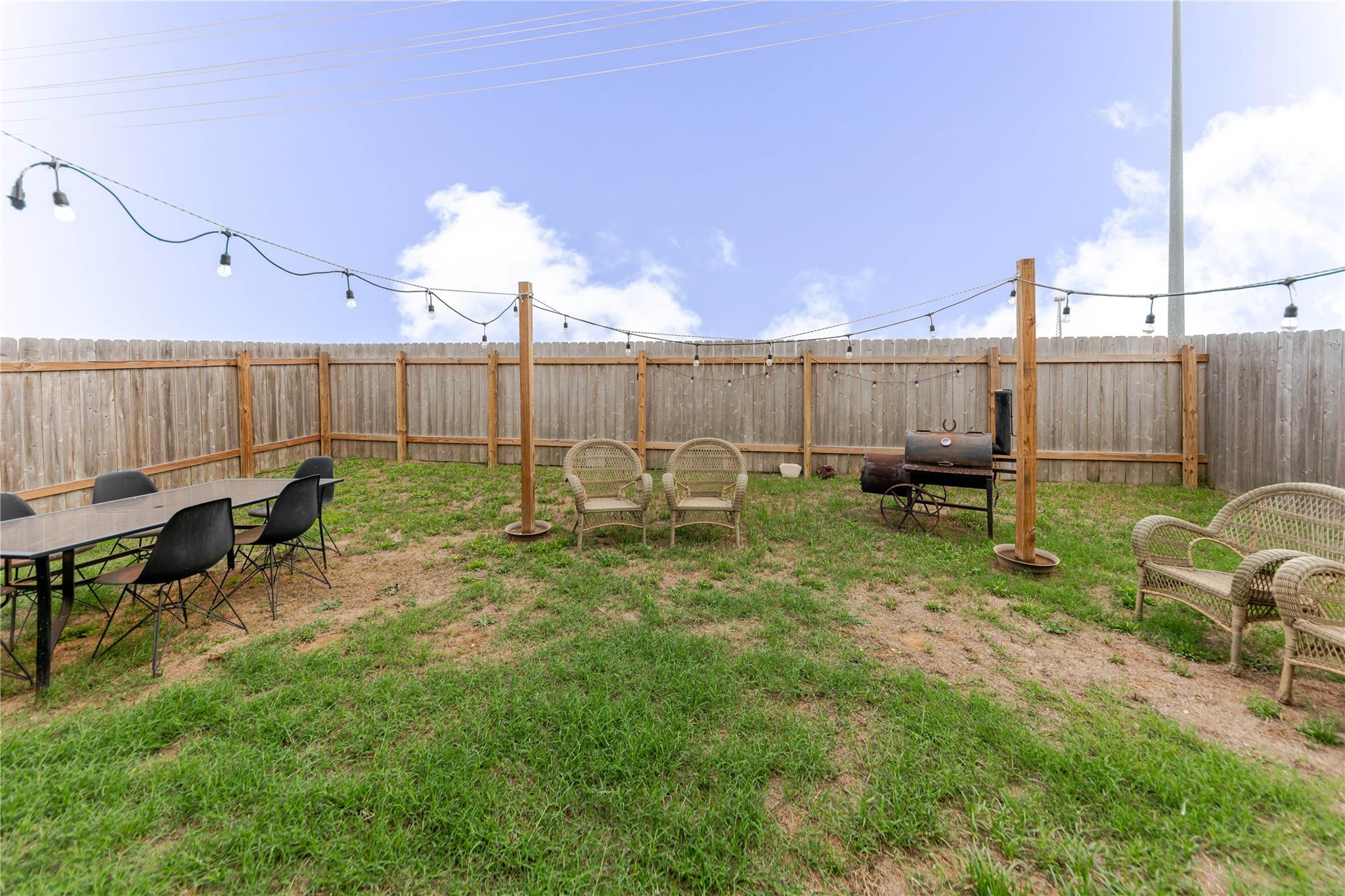 1135 Catfish Ln, Bastrop, TX 78602
