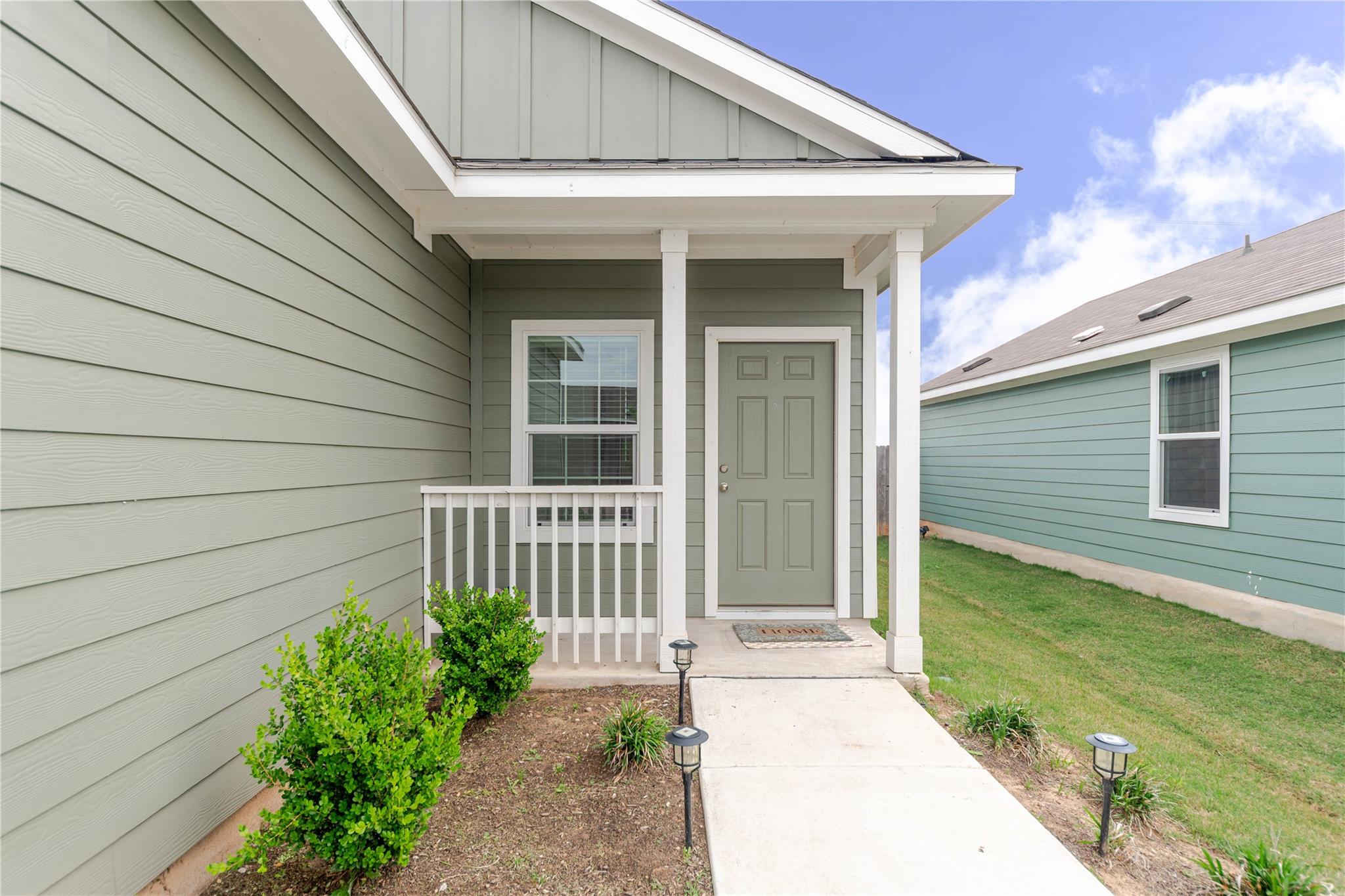 1135 Catfish Ln, Bastrop, TX 78602