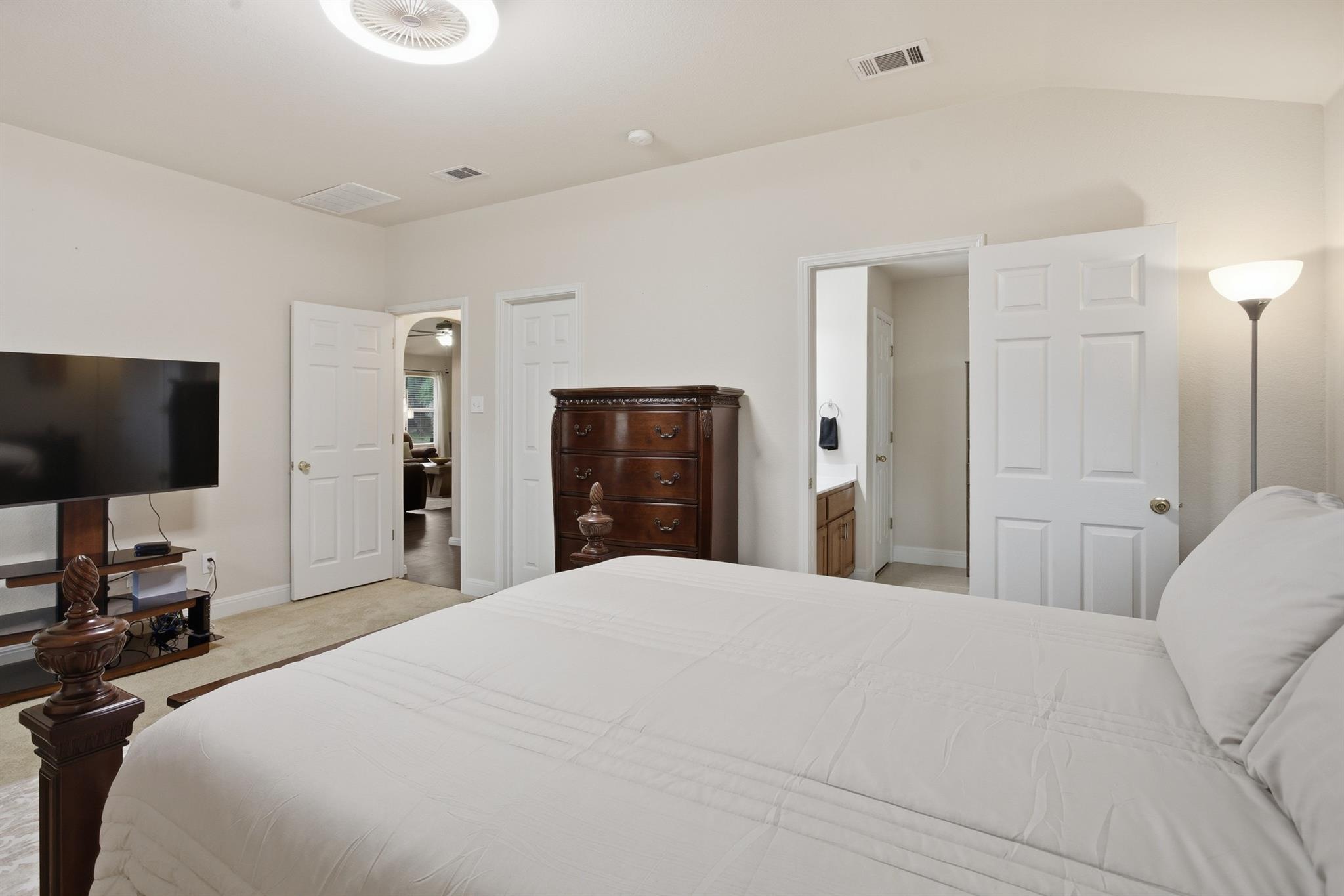 2801 Stirrup Cv, Leander, TX 78641