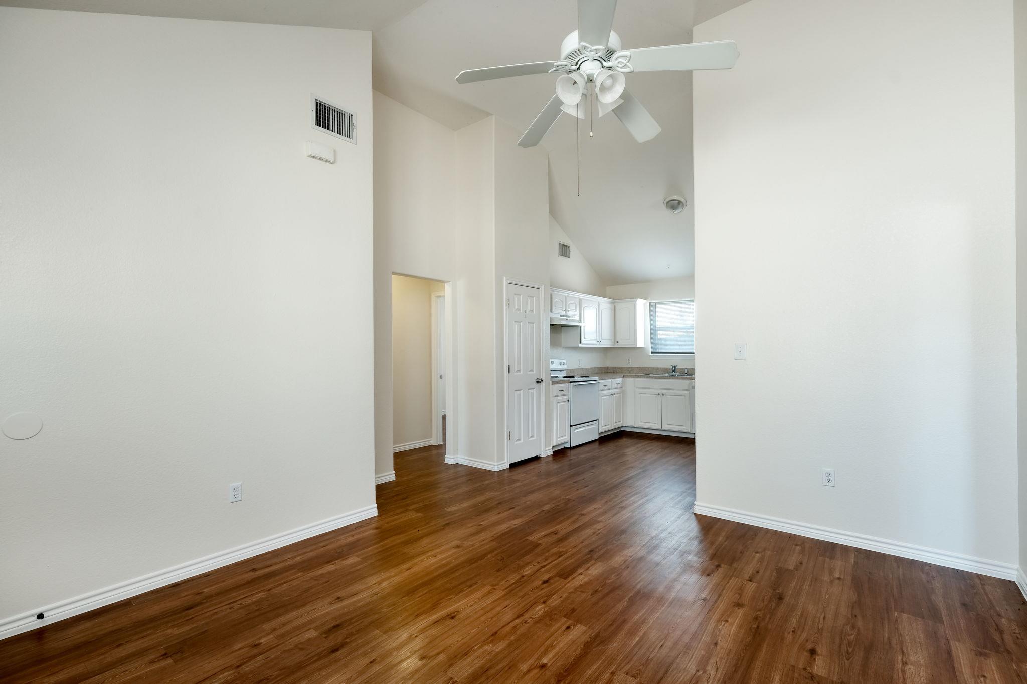 108 Live Oak Cir, Bertram, TX 78605