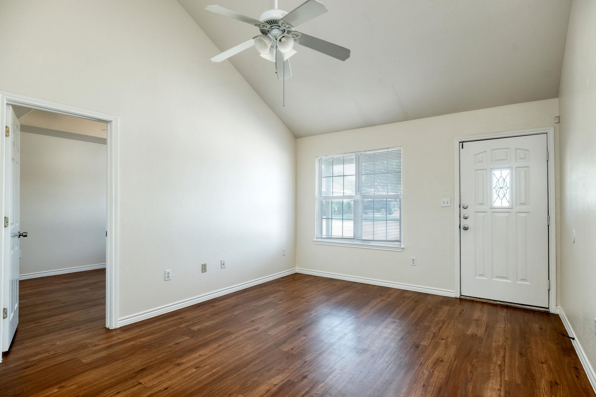 108 Live Oak Cir, Bertram, TX 78605