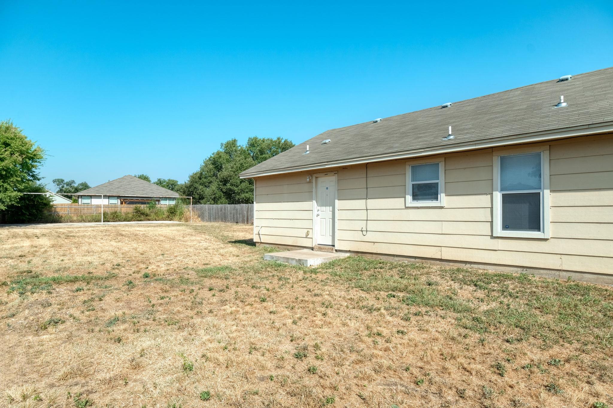 108 Live Oak Cir, Bertram, TX 78605