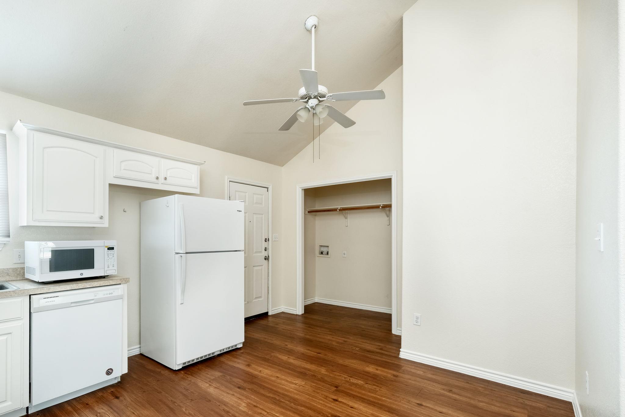108 Live Oak Cir, Bertram, TX 78605