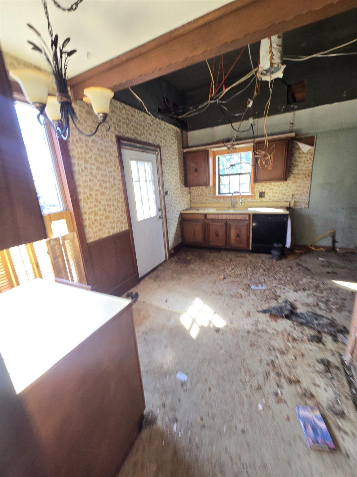 501 Green St, Rockdale, TX 76567