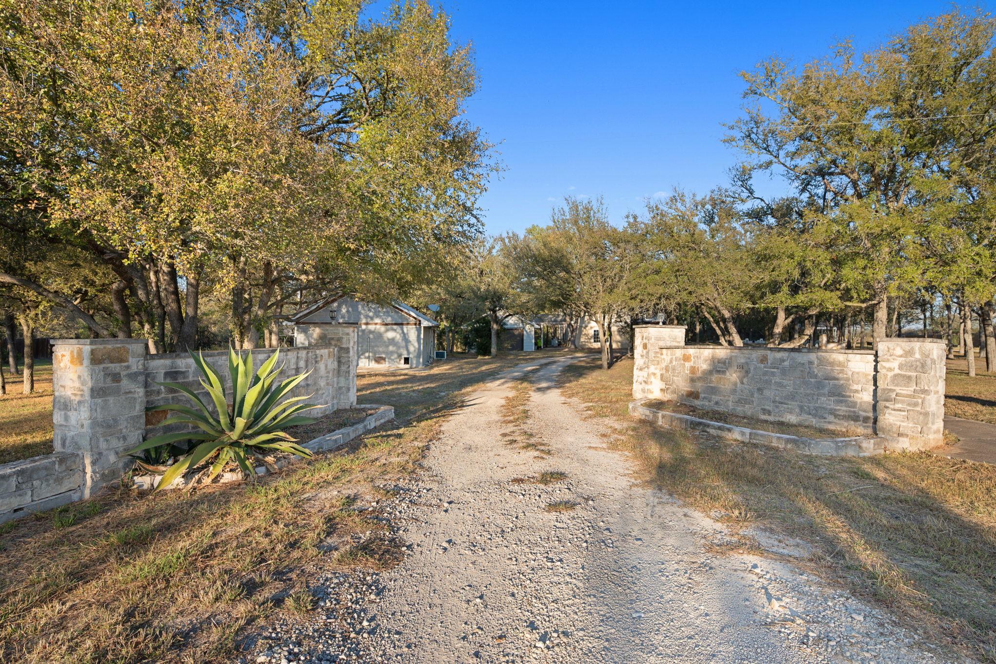 158 Uriah Dr, Elgin, TX 78621