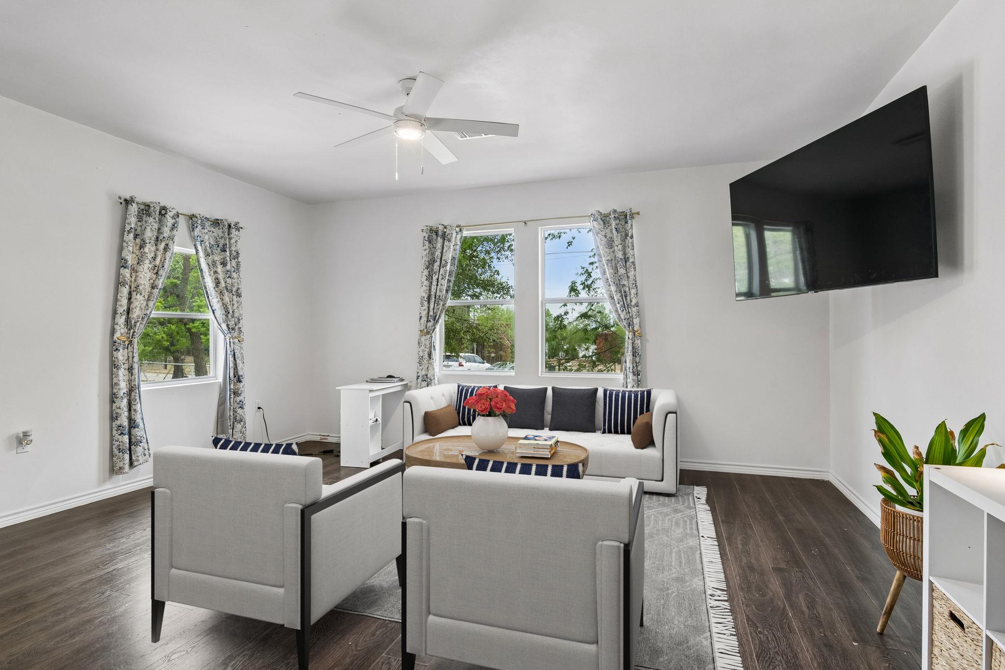 810 Lamar St, Luling, TX 78648