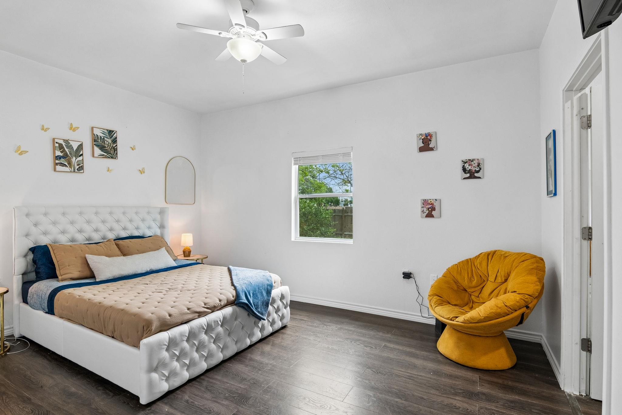 810 Lamar St, Luling, TX 78648