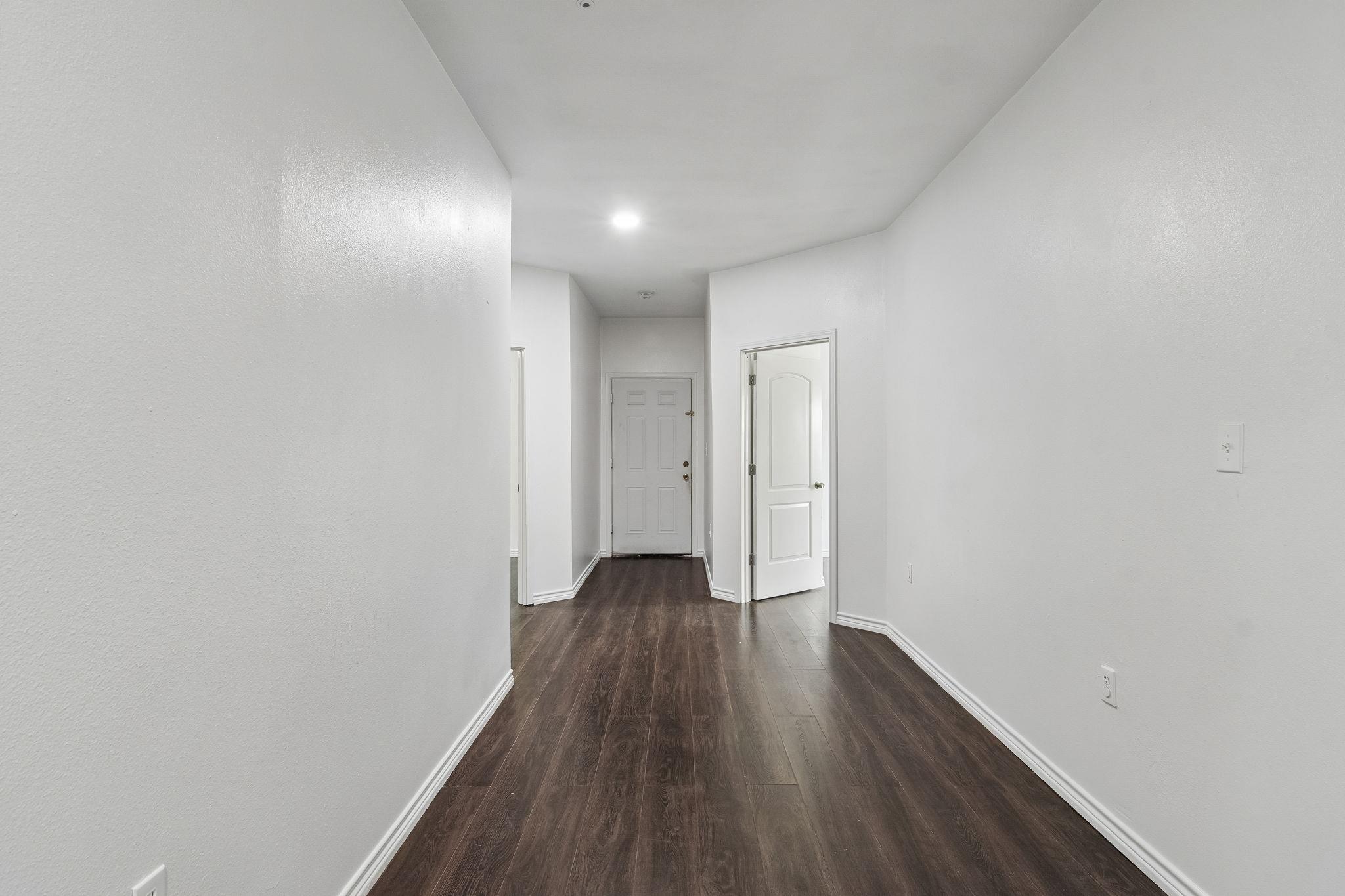 810 Lamar St, Luling, TX 78648