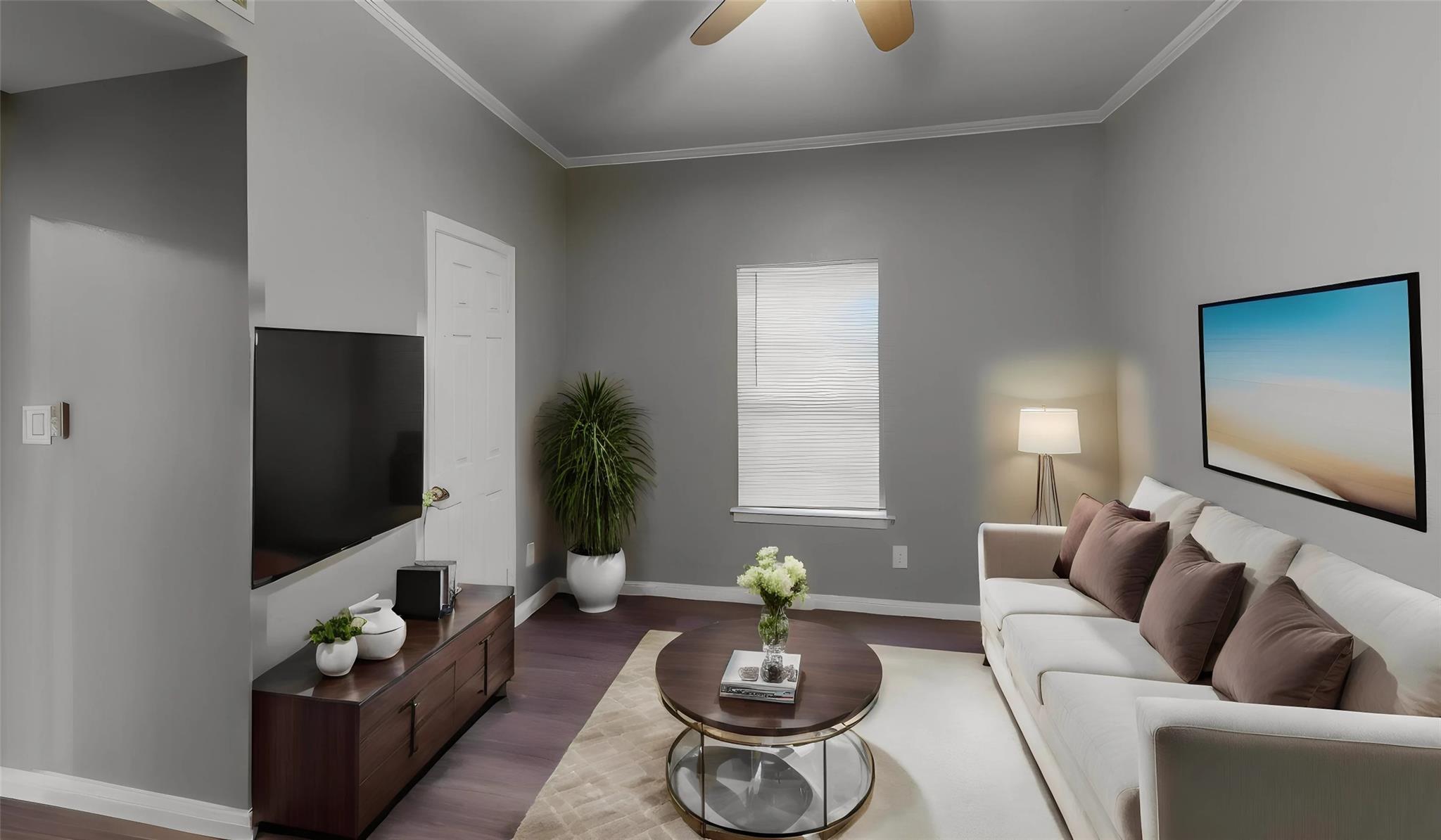 402 E 30th St # 304, Austin, TX 78705