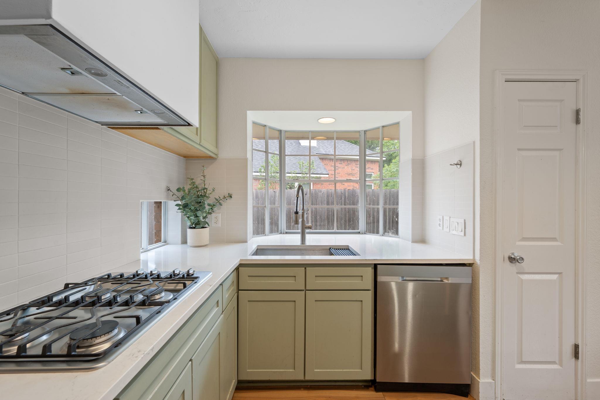 16922 Dorman Dr, Round Rock, TX 78681