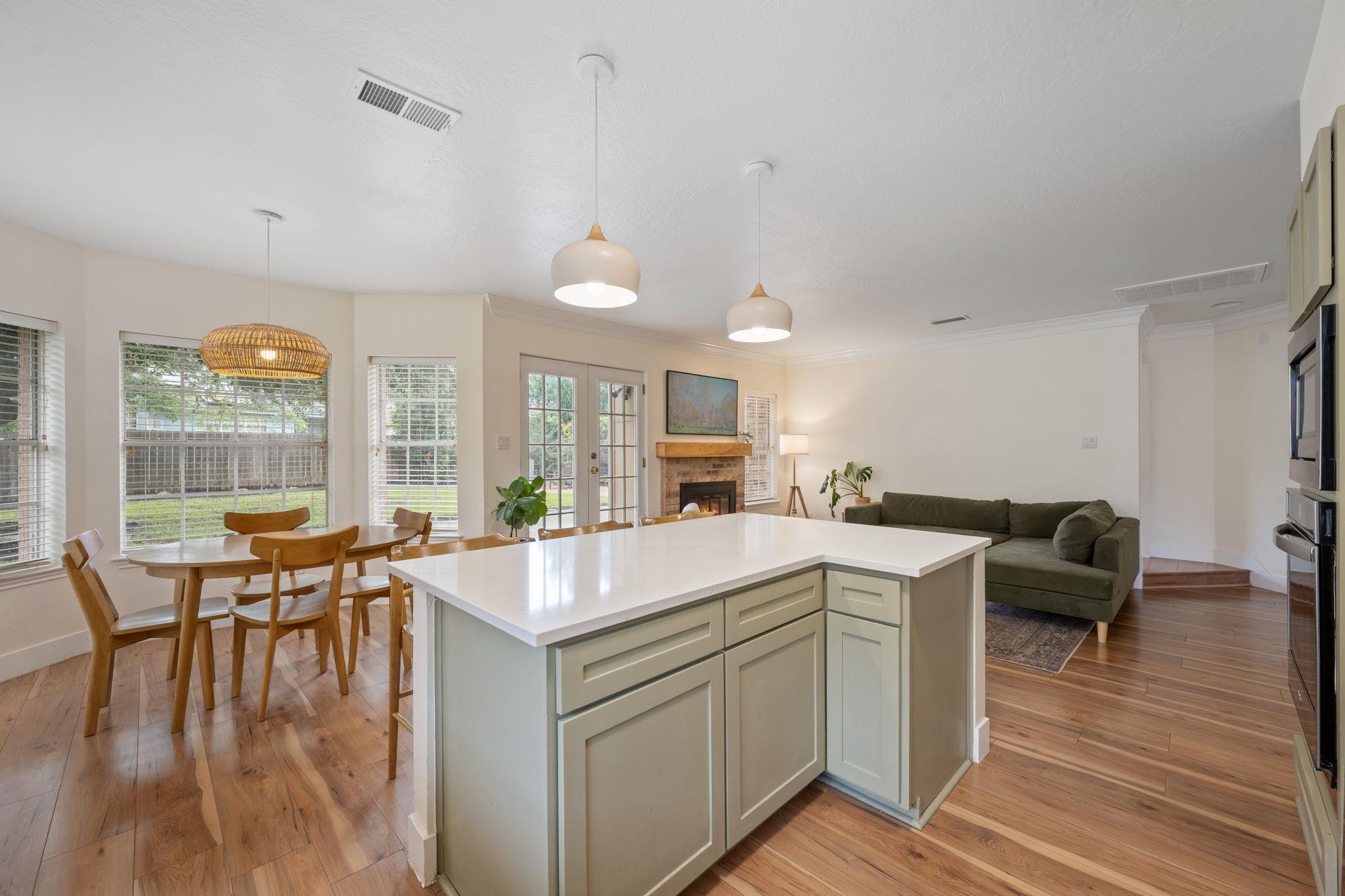 16922 Dorman Dr, Round Rock, TX 78681