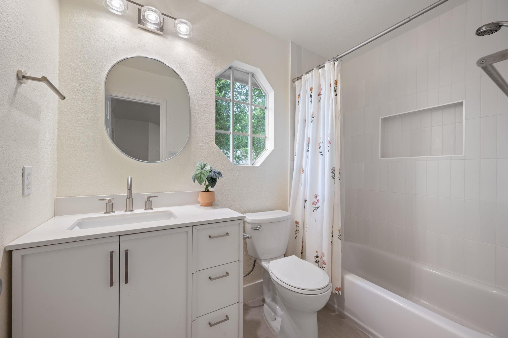 16922 Dorman Dr, Round Rock, TX 78681