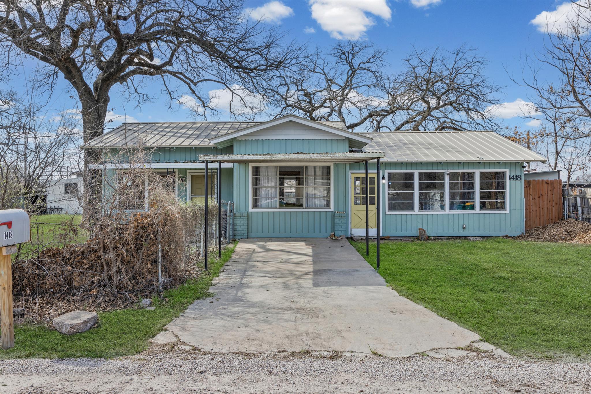 1418 Kingshill Dr, Granite Shoals, TX 78654