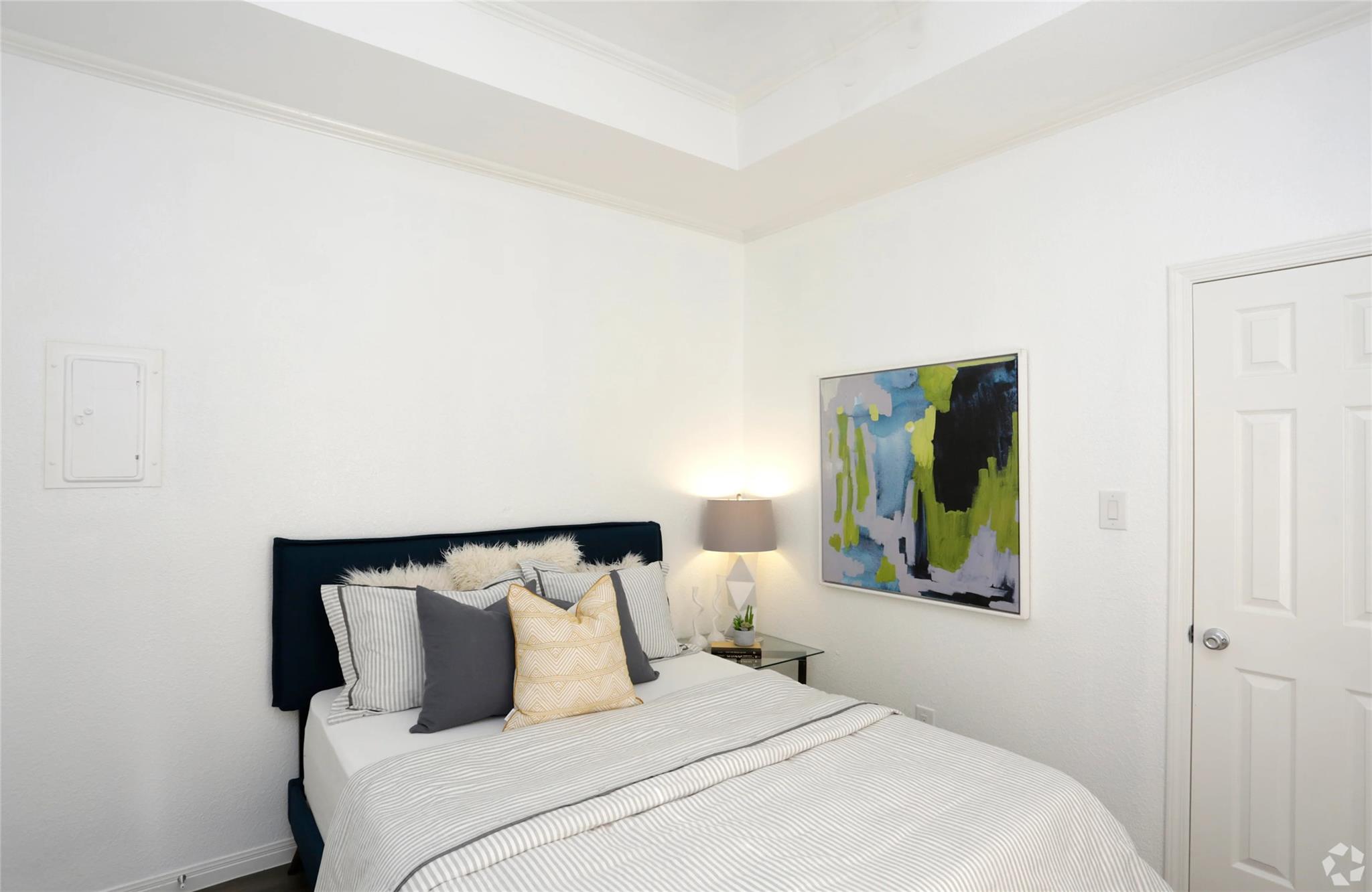 402 E 30th St # 306, Austin, TX 78705