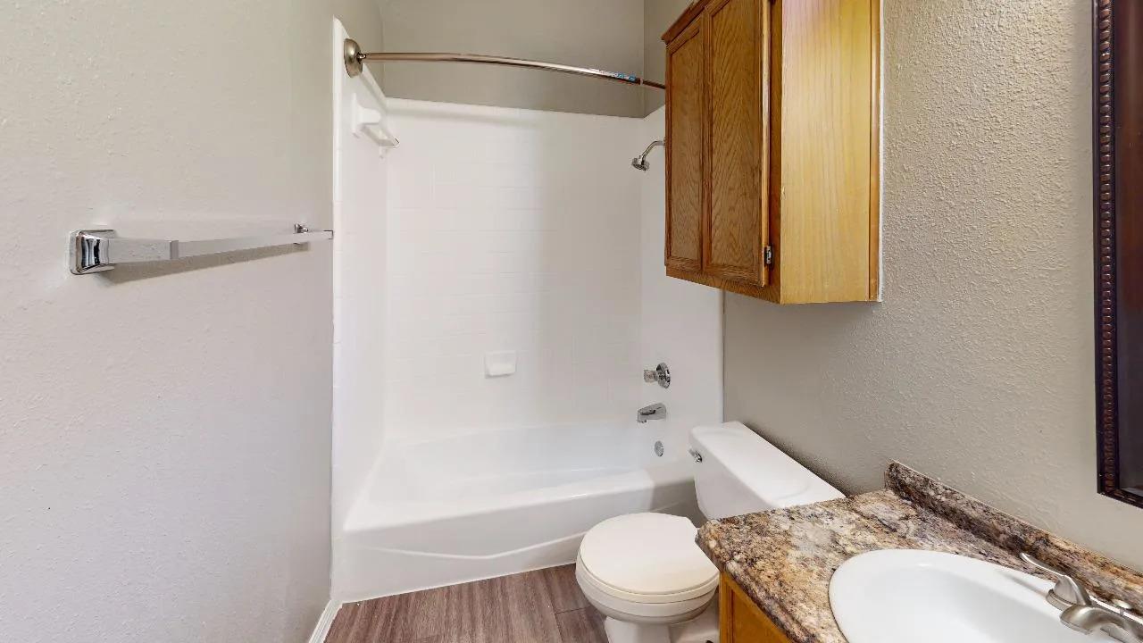 402 E 30th St # 306, Austin, TX 78705